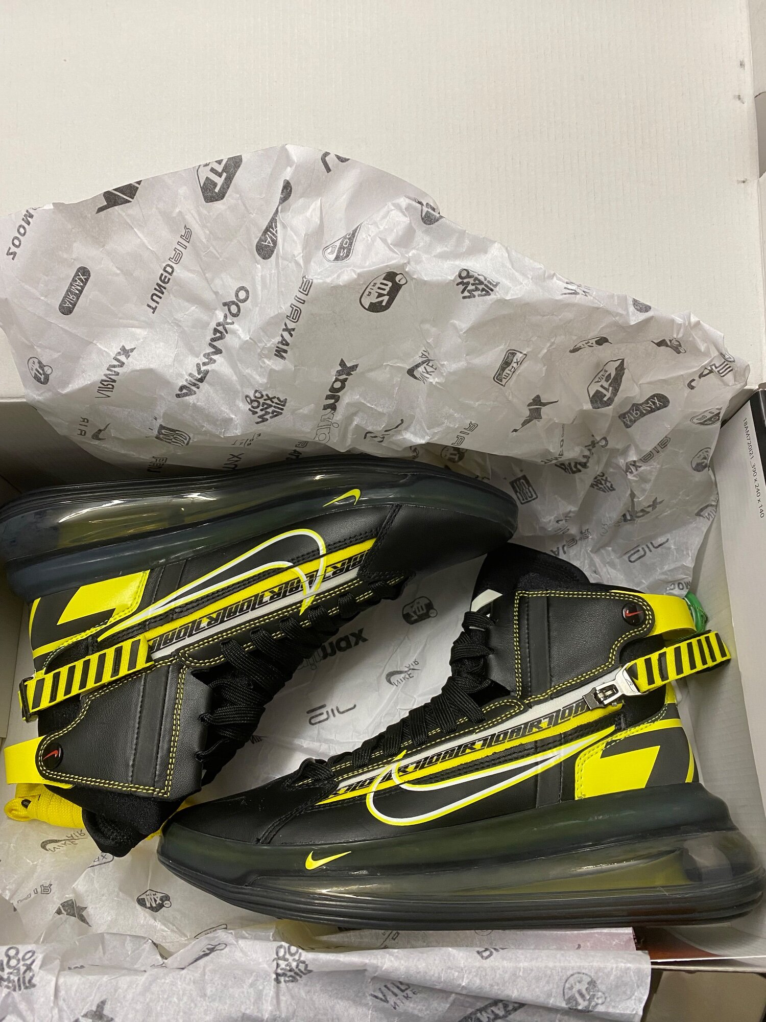 Nike Air Max 720 Saturn All-Star (2019) photo 2