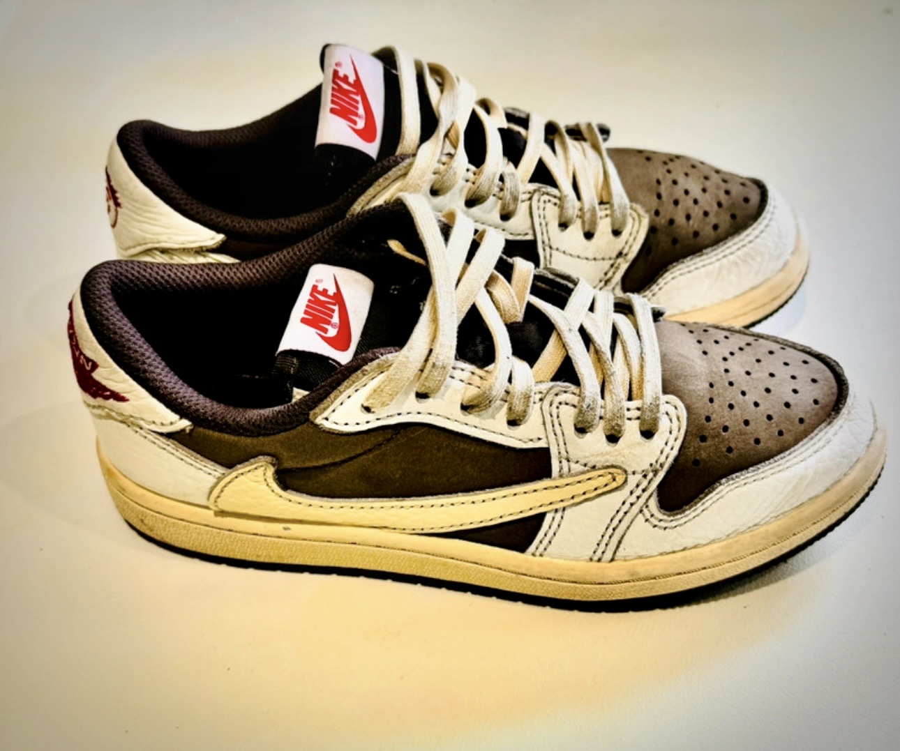 Air Jordan 1 x Travis Scott Low PS Reverse Mocha (2022) photo 3