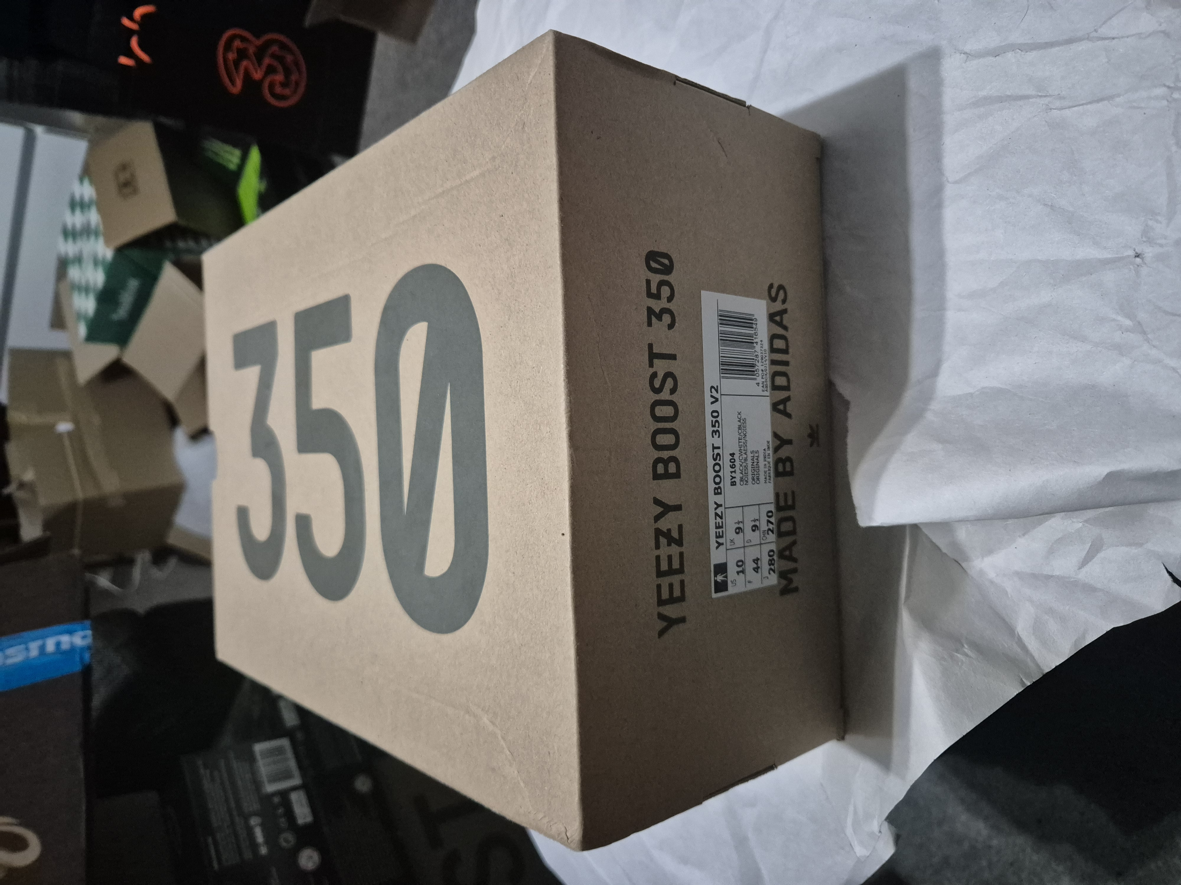 Yeezy Boost 350 V2 'Oreo' photo 7