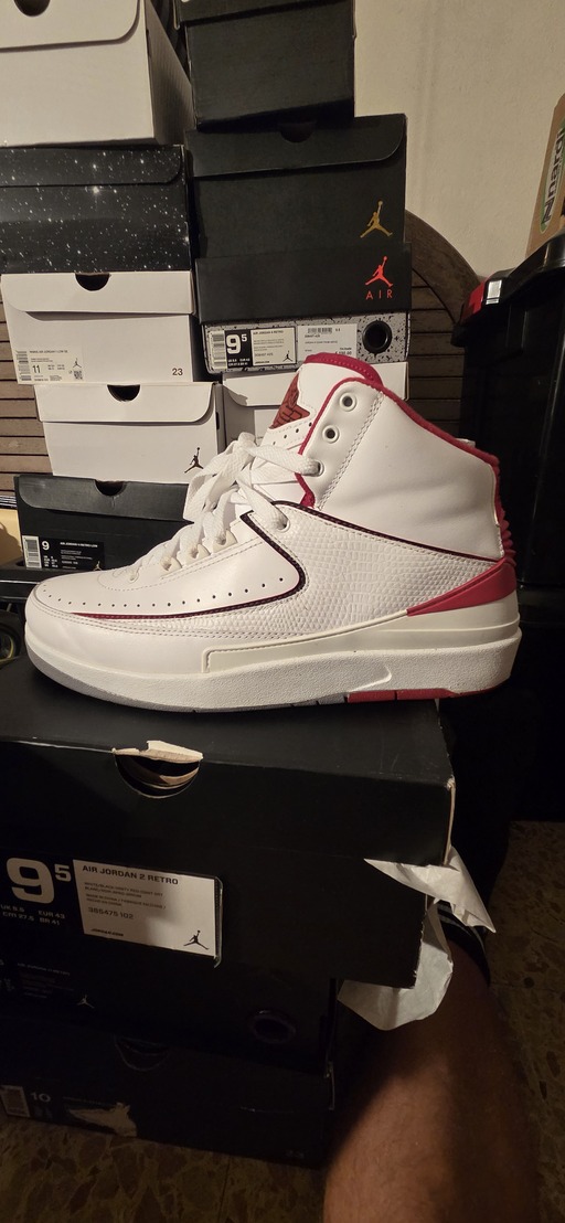 Air Jordan 2 Retro White Red (2014)
