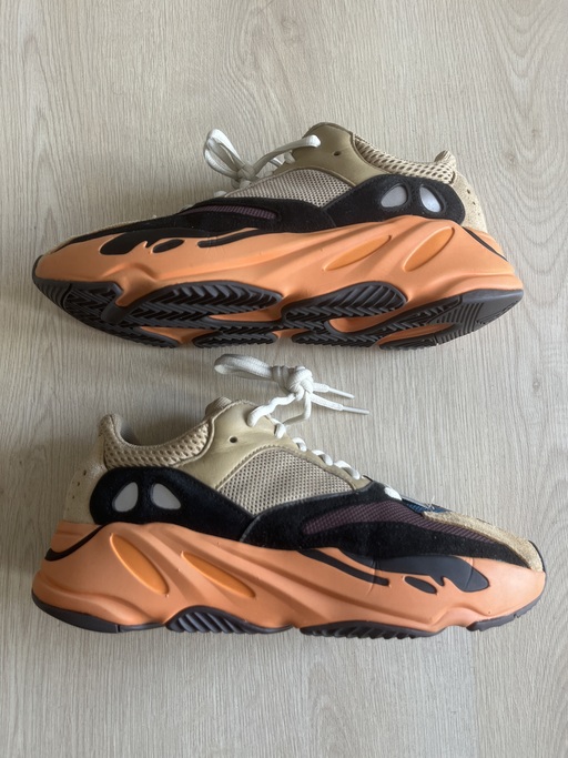 Yeezy Boost 700 'Enflame Amber' (2021)