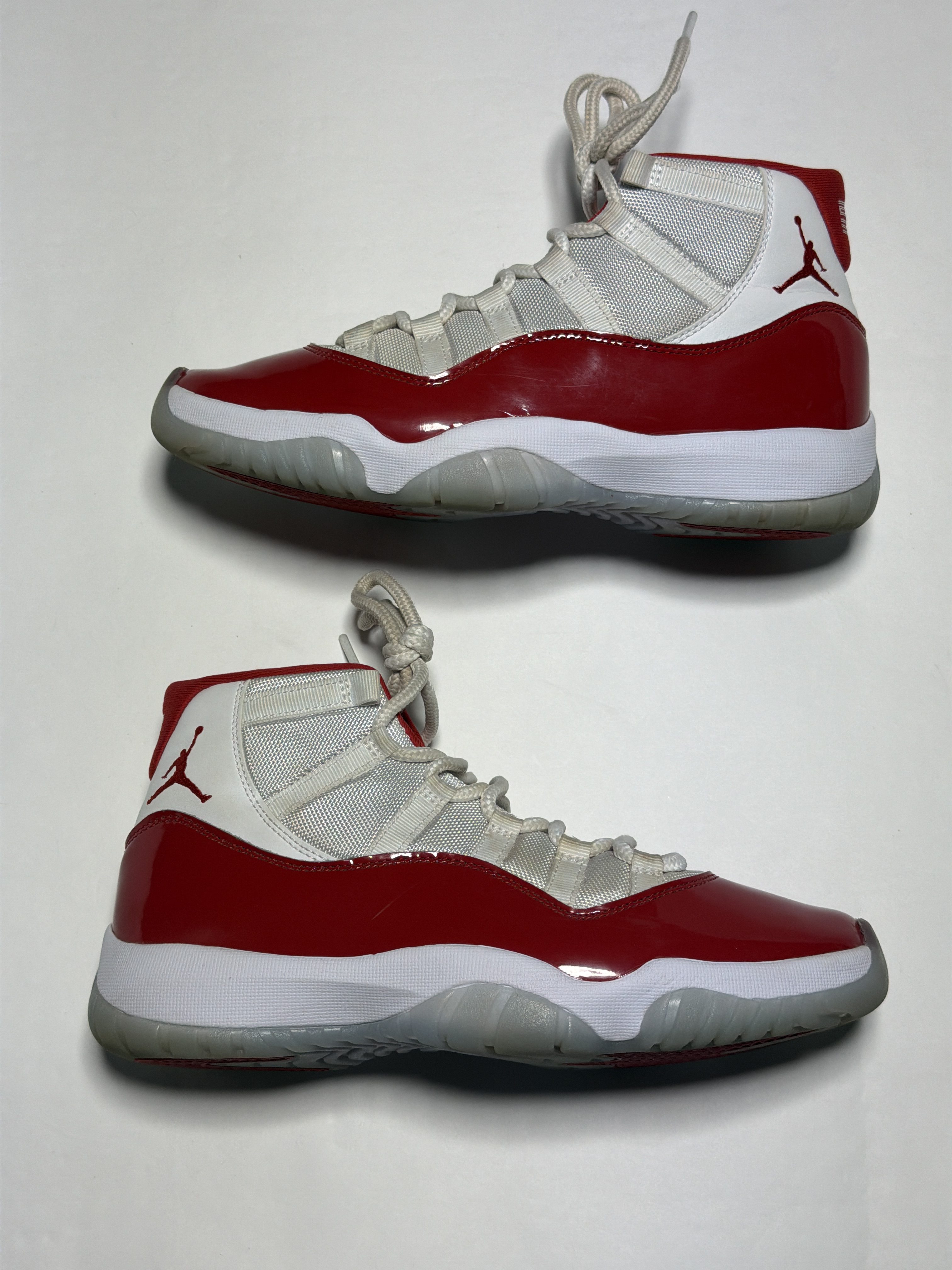 Air Jordan 11 'Cherry' (2022) photo 1