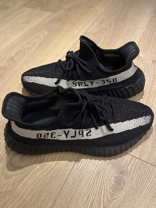 Yeezy Boost 350 V2 'Oreo'
