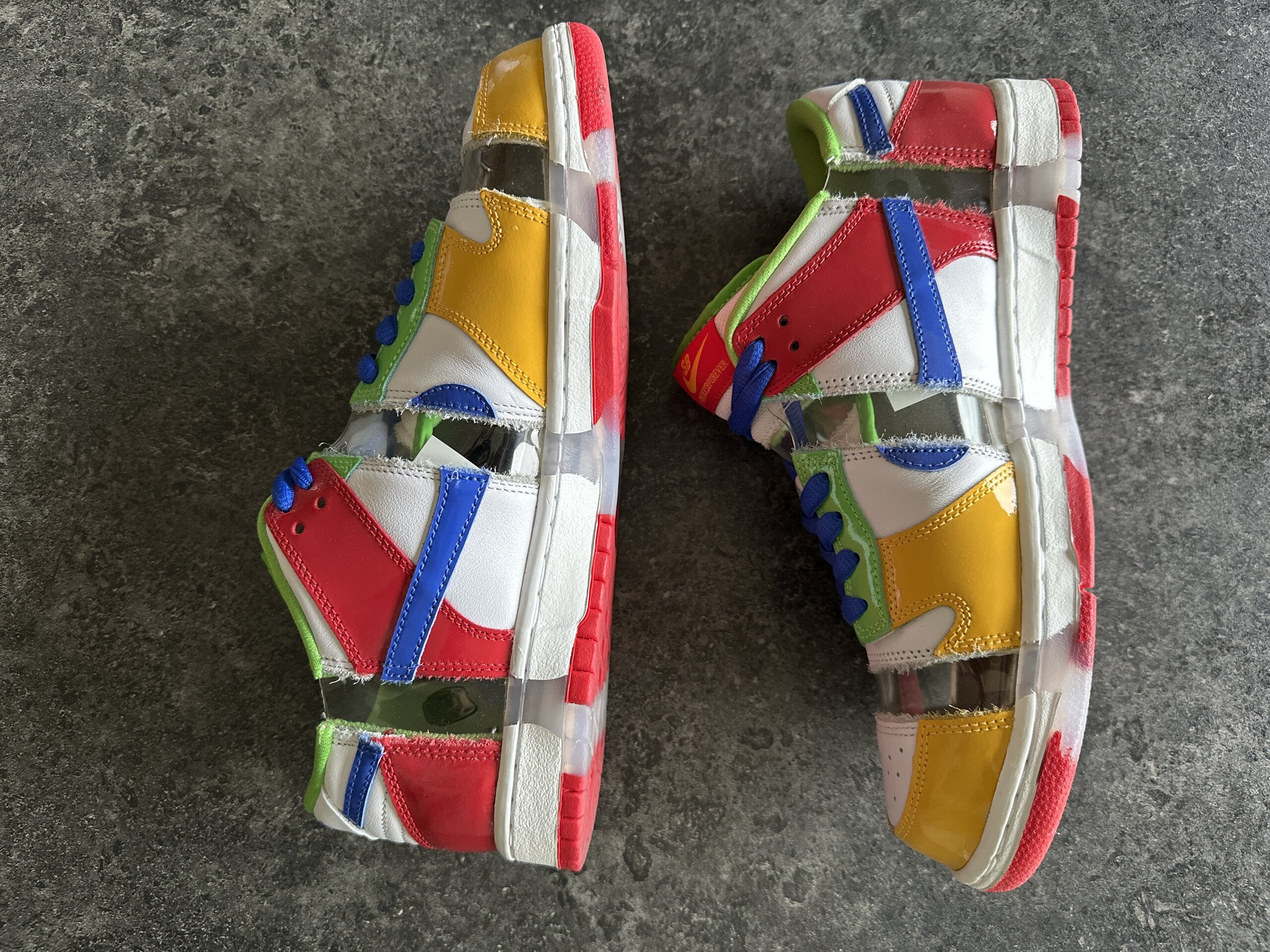 Nike SB x eBay Dunk Low ‘Sandy’ (2022) photo 2