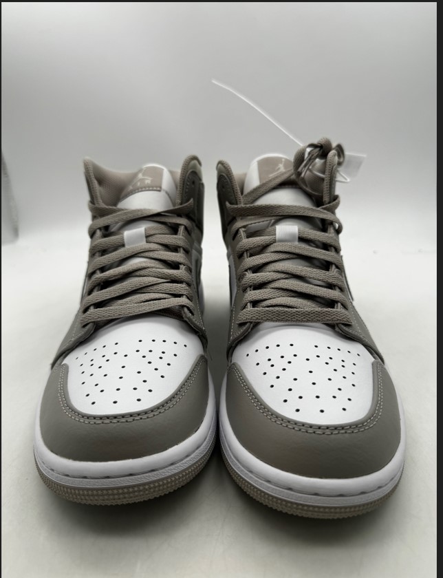 Air Jordan 1 Mid 'Linen' (2021) photo 8