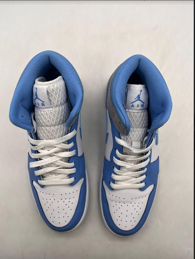 Air Jordan 1 Mid 'University Blue Grey' (2022) photo 2