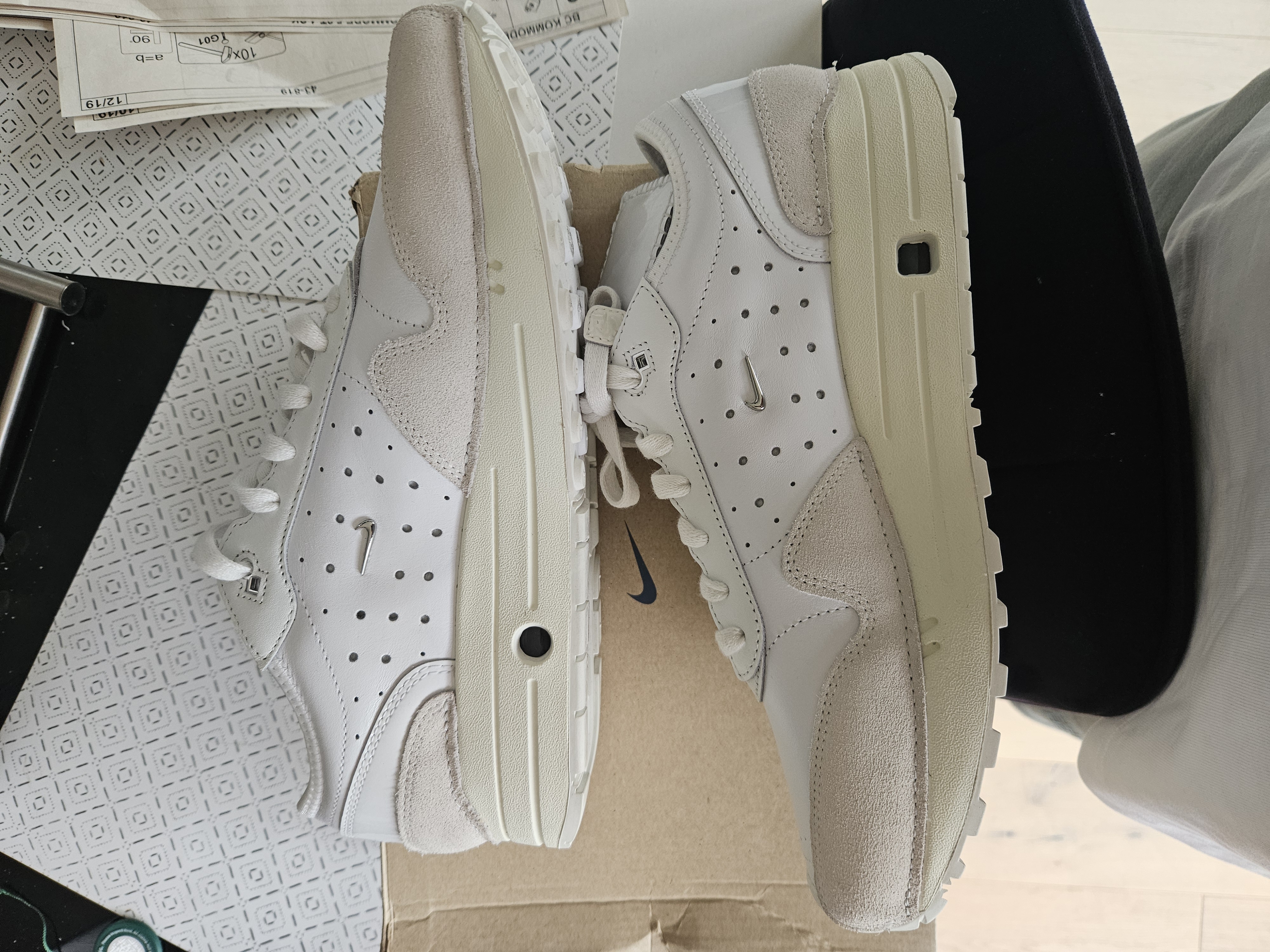 Nike x Jacquemus Air Max 1 '86 WMNS 'White' (2024) photo 2