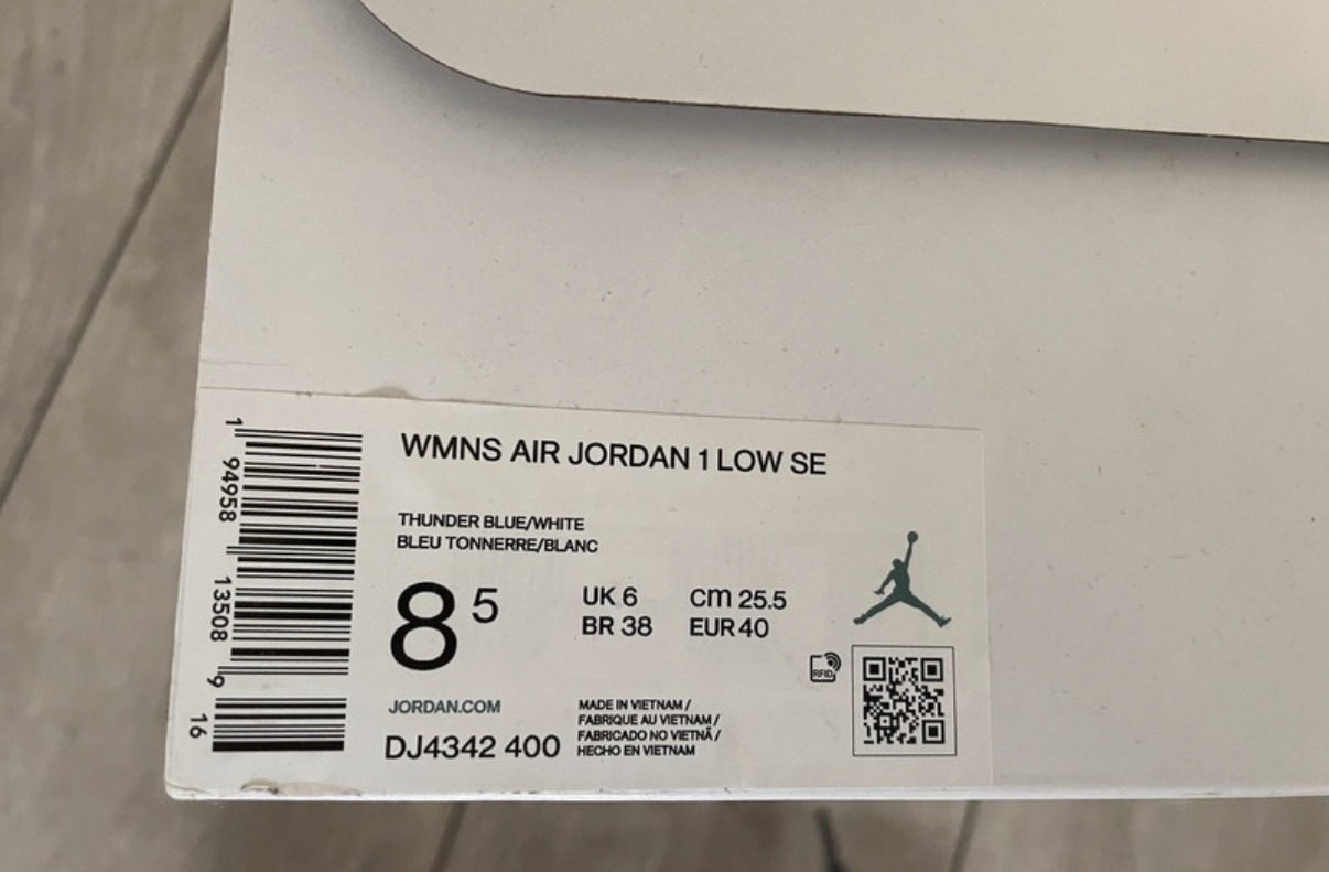 Air Jordan 1 Low WMNS 'Purple Magenta' (2021) photo 7
