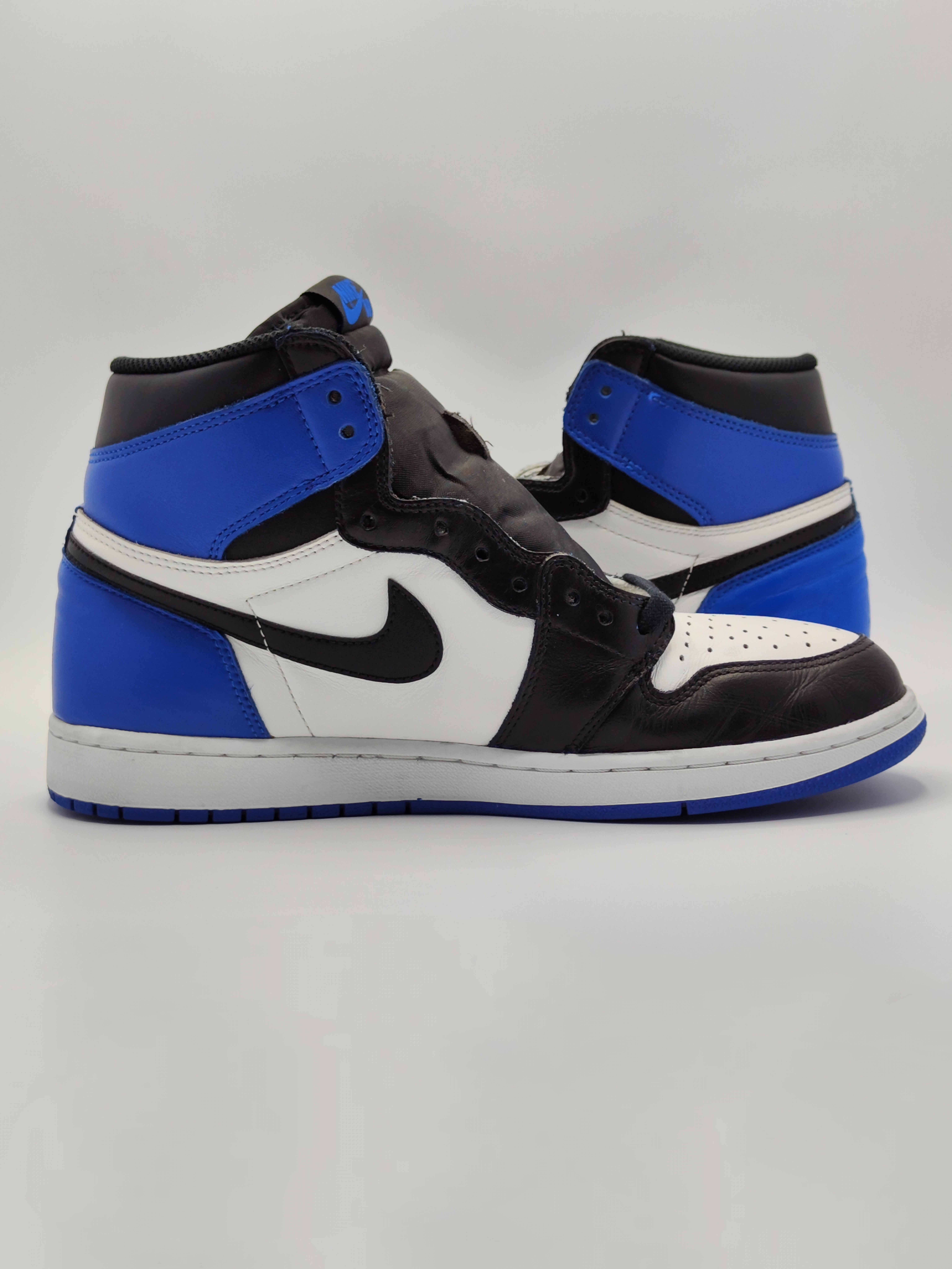 Air Jordan 1 Retro High OG 'Game Royal' (2018) photo 9