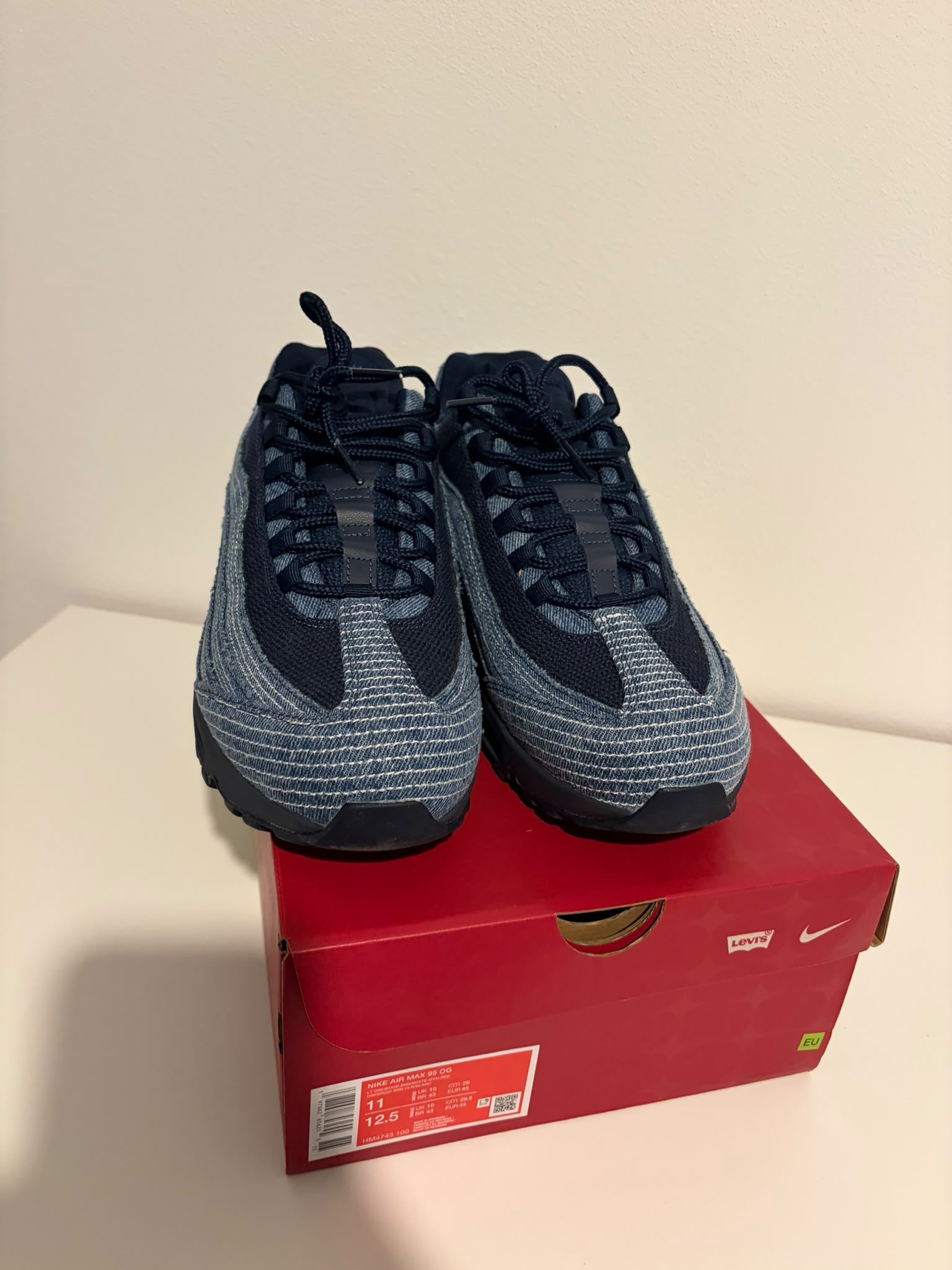 Nike x Levi's Air Max 95 'Obsidian' (2025) photo 3
