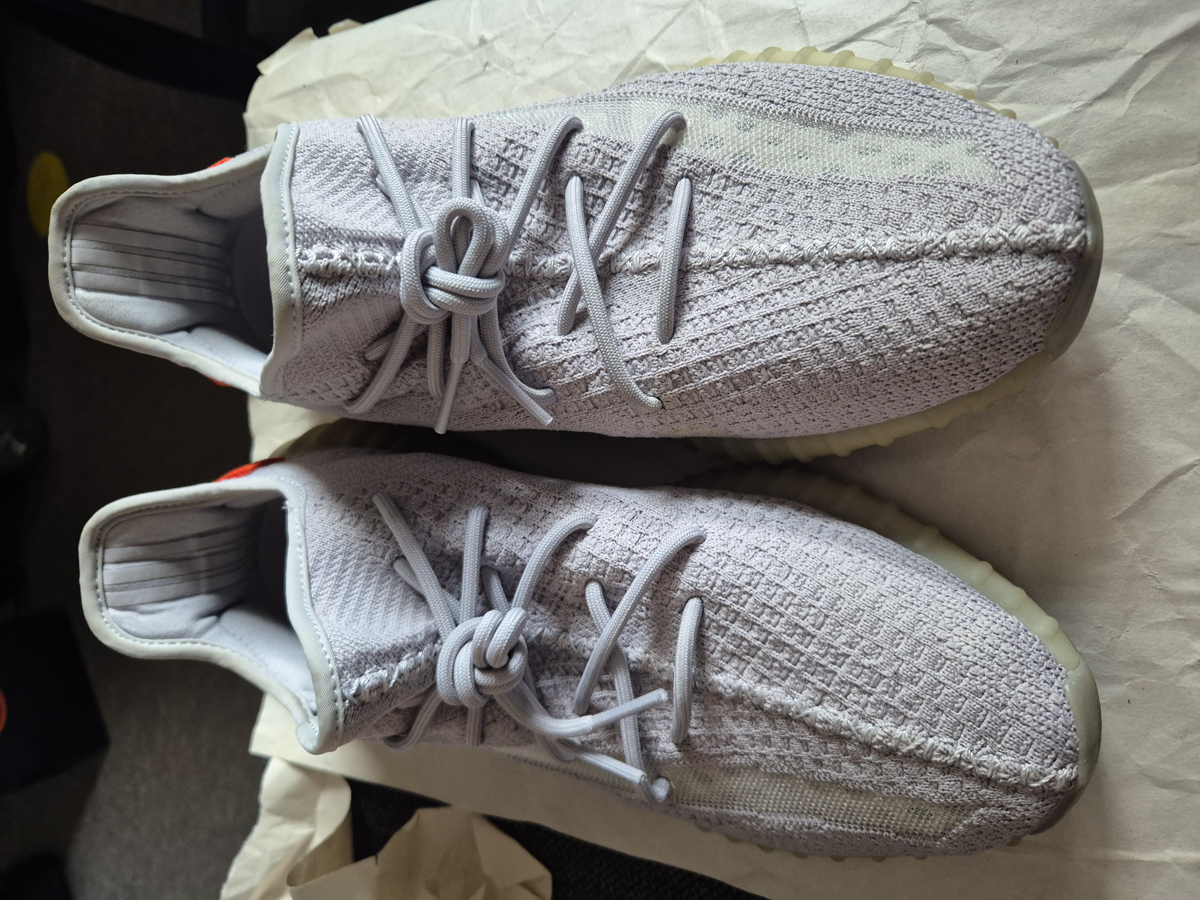 Yeezy Boost 350 V2 'Tail Light' (2020) photo 8
