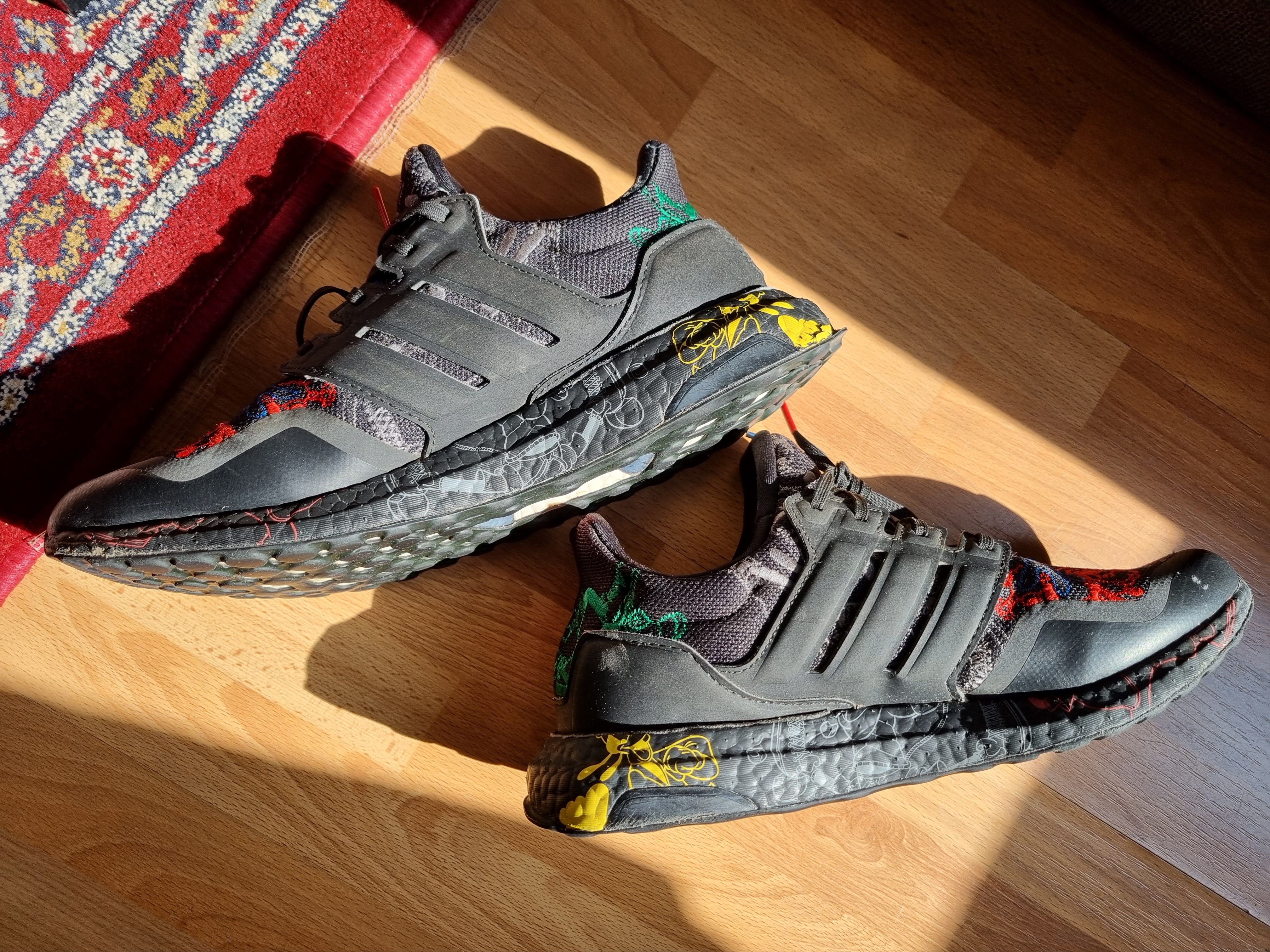Adidas x Disney Ultra Boost 'Goofy' (2020) photo 2
