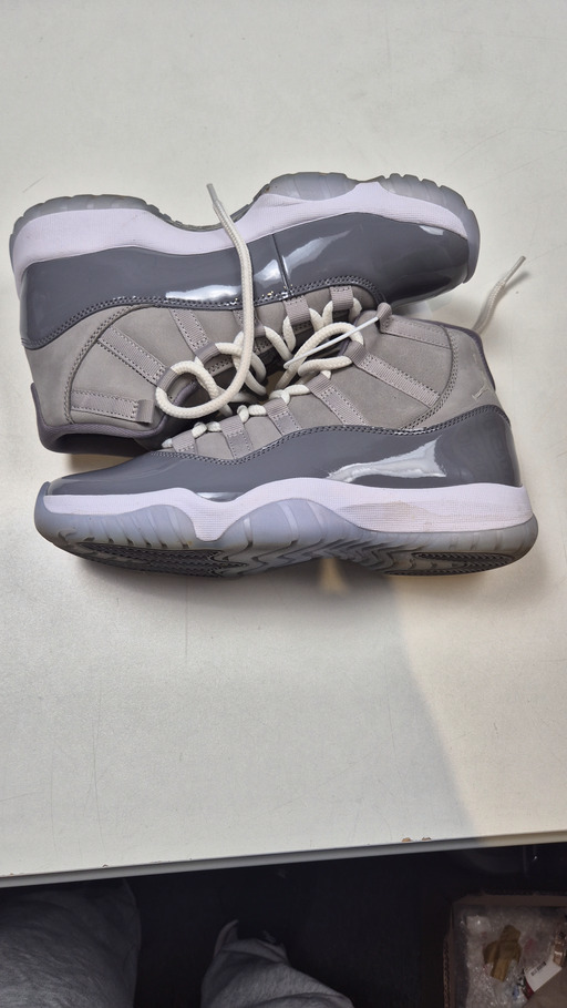 Air Jordan 11 Retro 'Cool Grey' (2021)