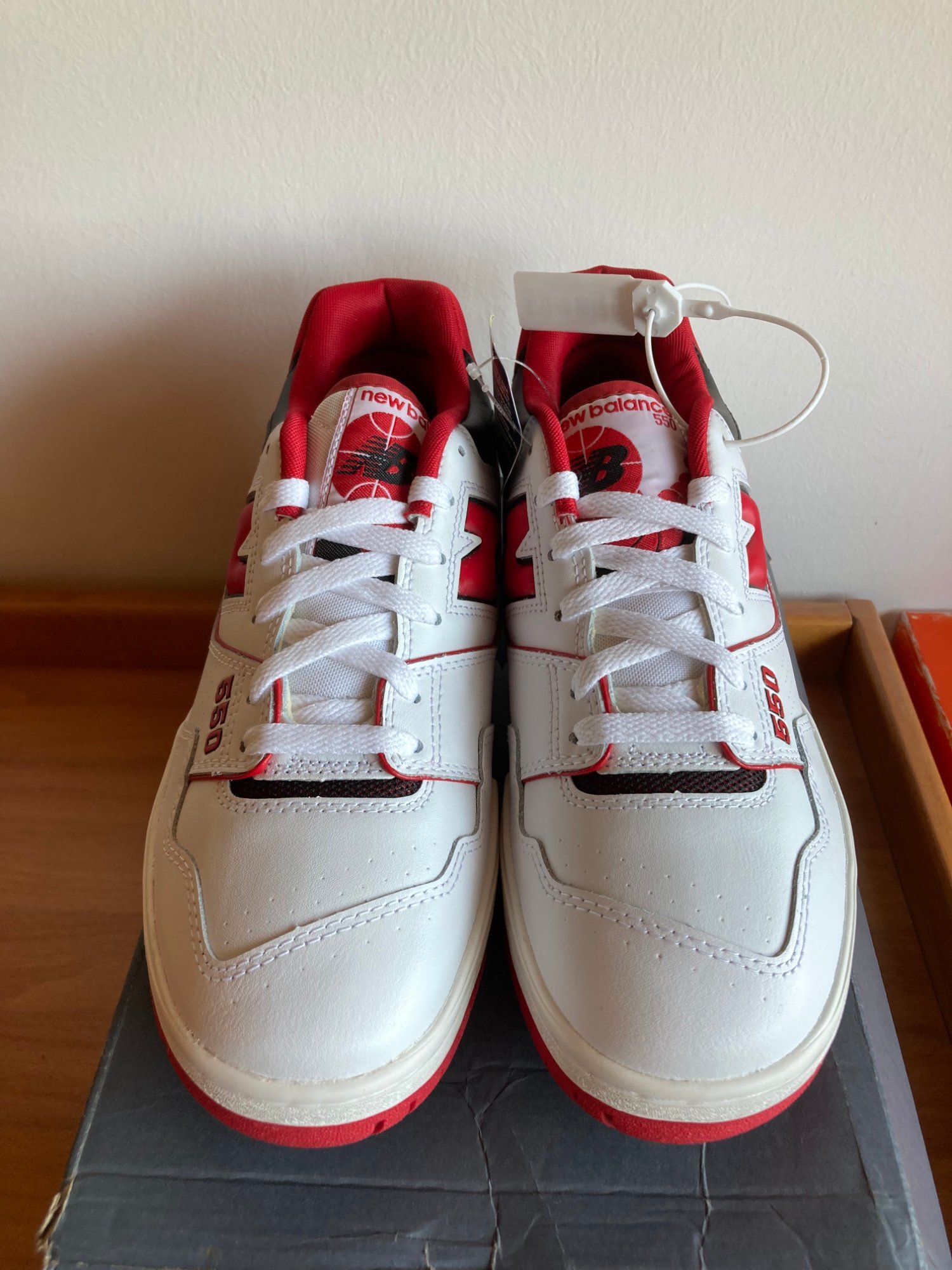 New Balance 550 'White Red' (2020) photo 2