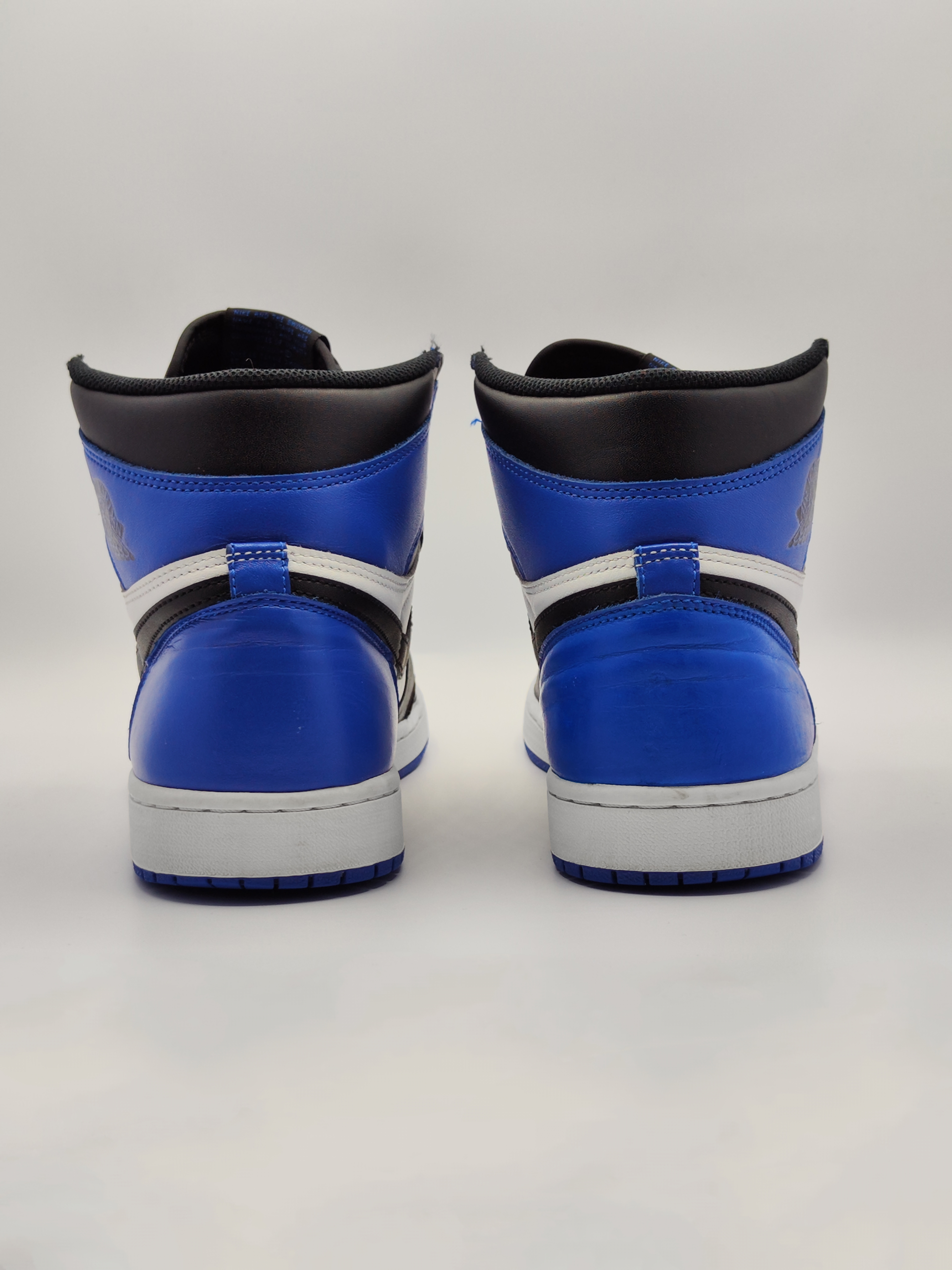 Air Jordan 1 Retro High OG 'Game Royal' (2018) photo 4
