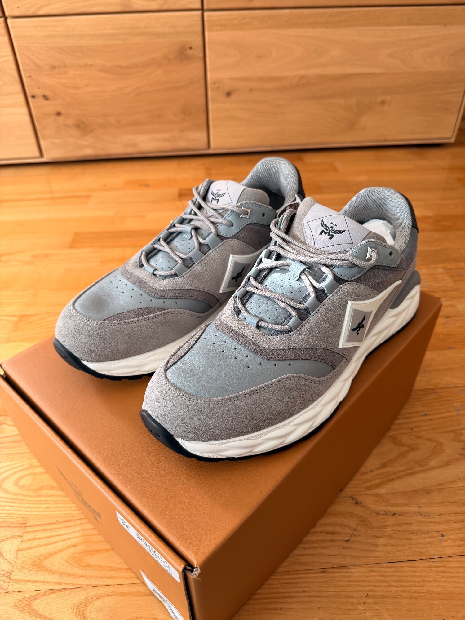 MCM Skywander Low-Top Sneakers photo 2