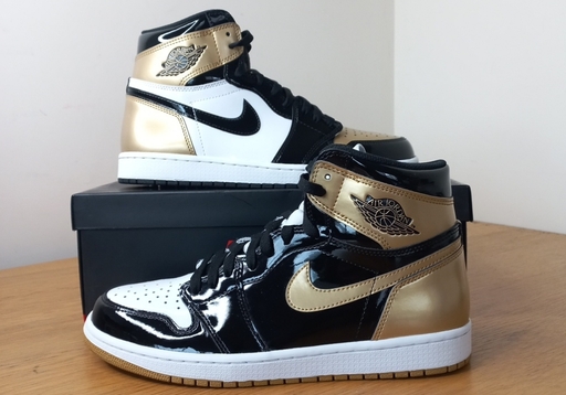 Air Jordan Jordan 1 Retro High Gold Top 3 Complex Con