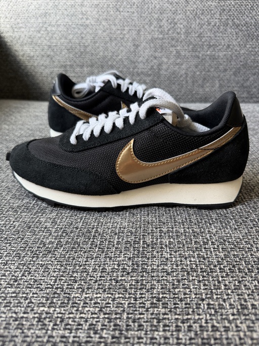 Nike Daybreak SP 'Black Gold'