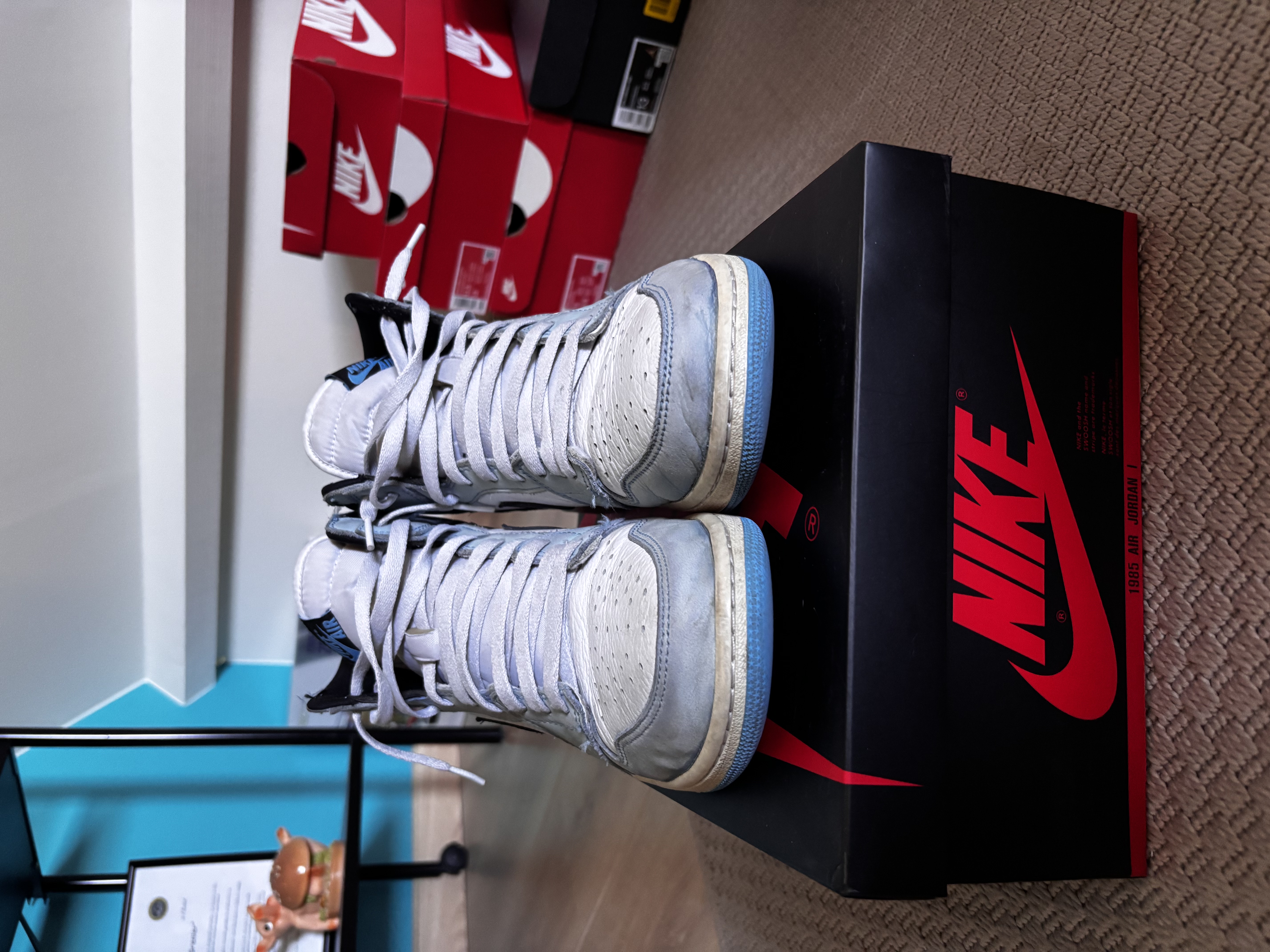 Air Jordan 1 Retro High 'White University Blue' (2021) photo 9