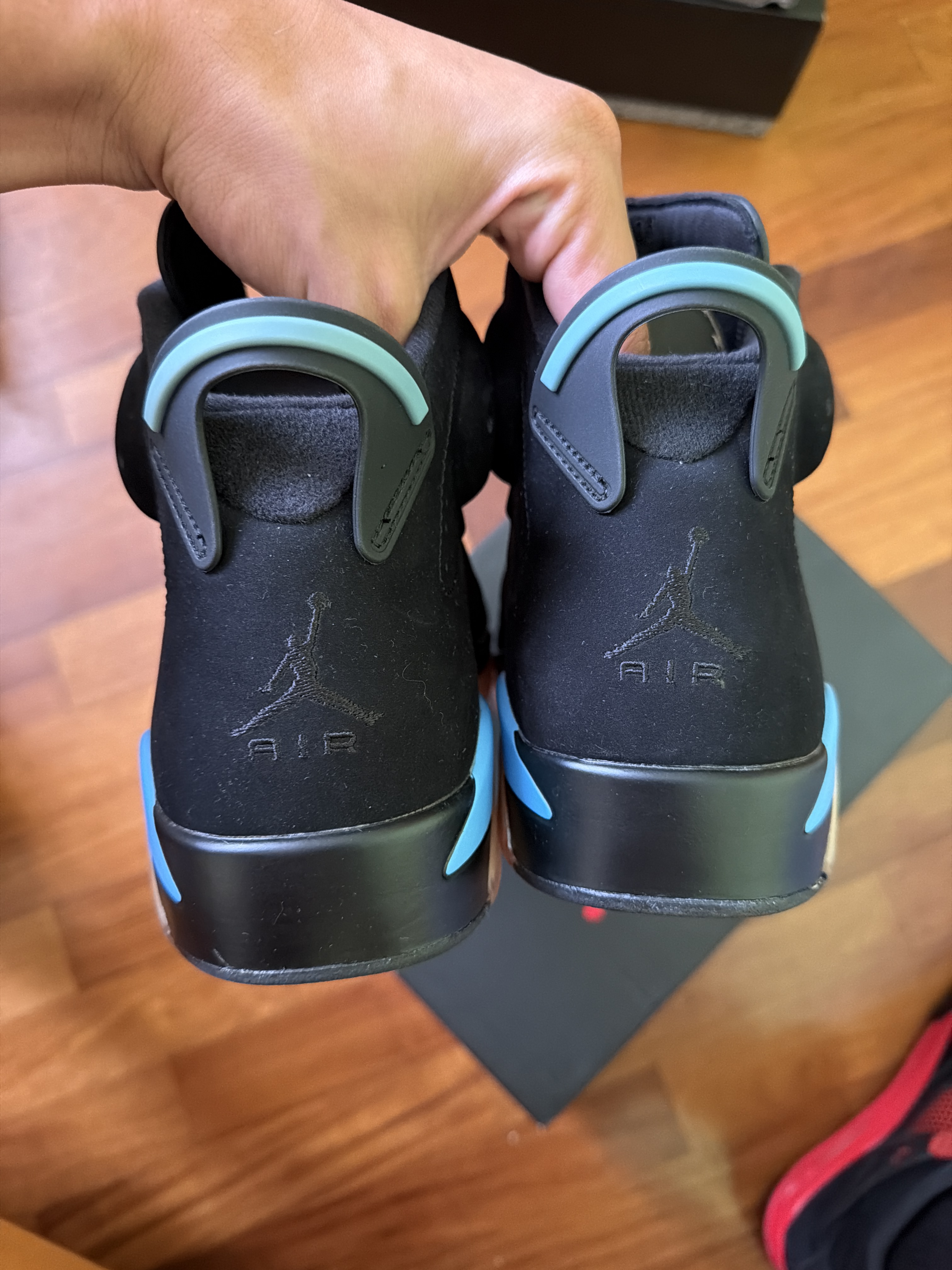 Air Jordan 6 'UNC' (2017) photo 4