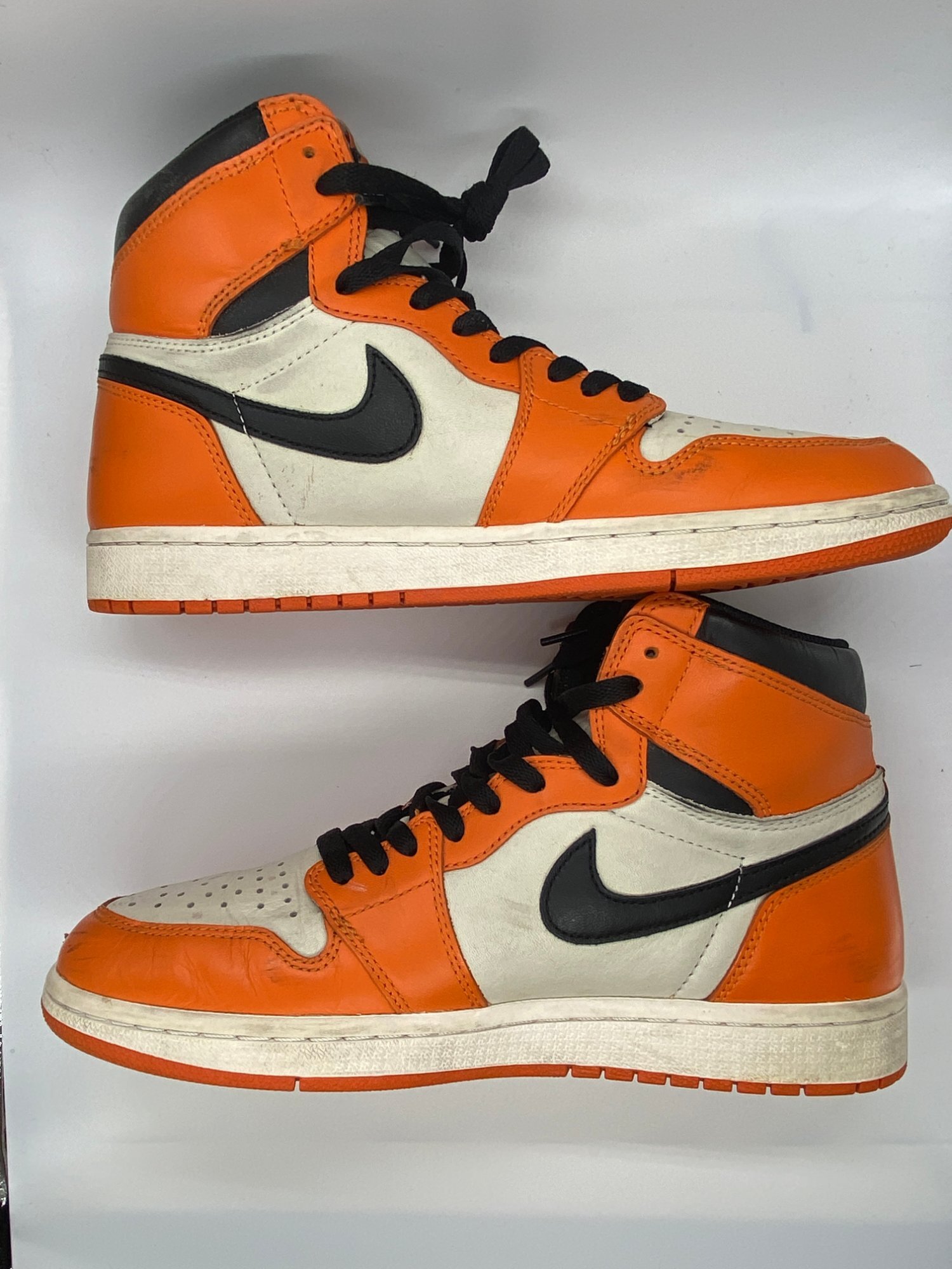 Air Jordan 1 Retro High OG 'Reverse Shattered Backboard' (2016) photo 2