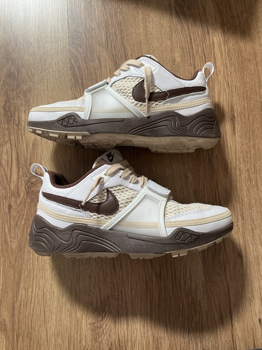 Nike x Travis Scott Zoom Field Jaxx 'Light Chocolate' (2024)