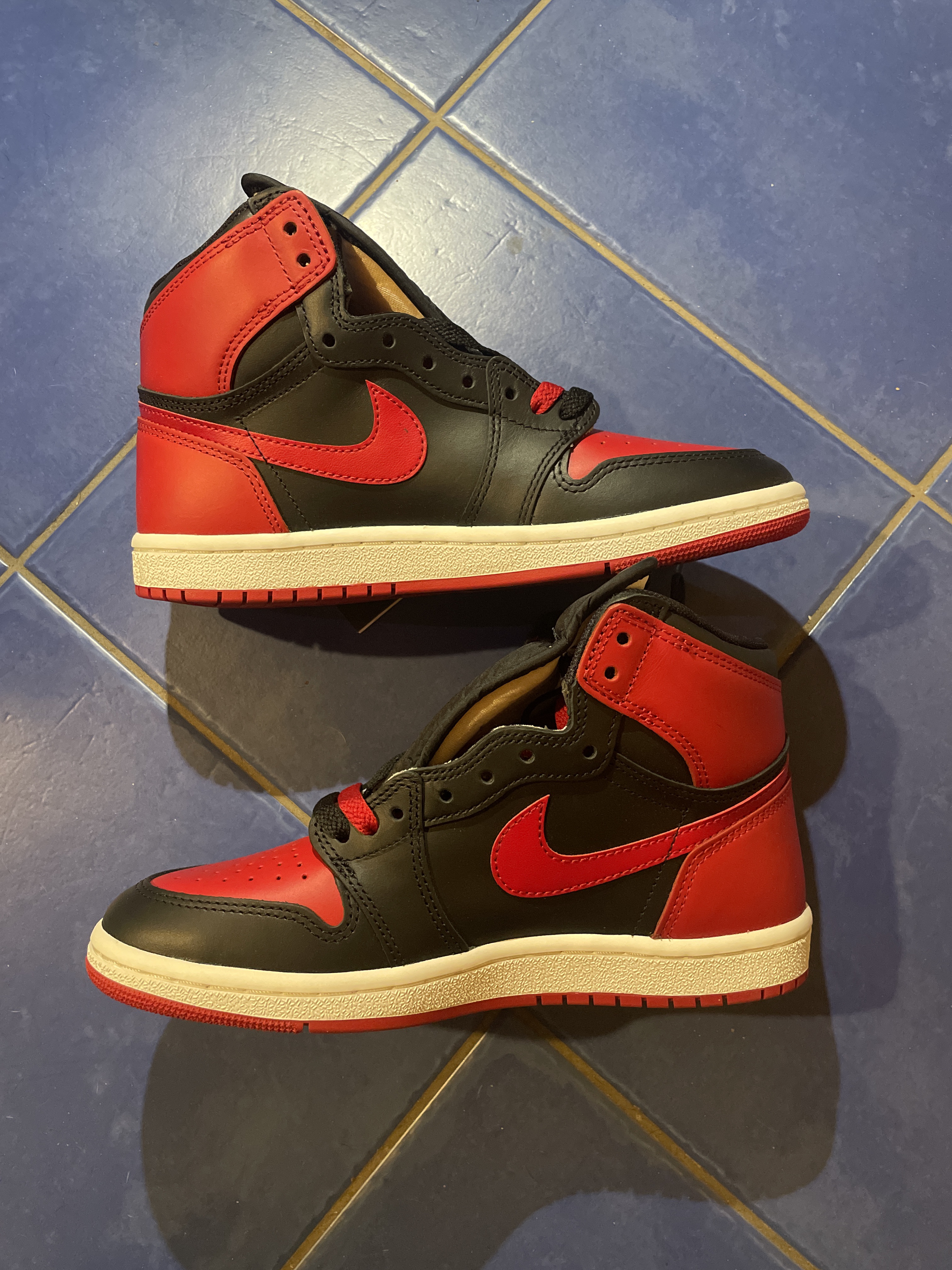 Air Jordan 1 High ’85 'Bred' (2025) photo 2