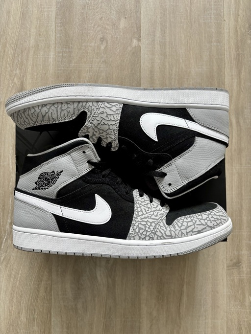 Air Jordan 1 Mid Elephant Print (2022)