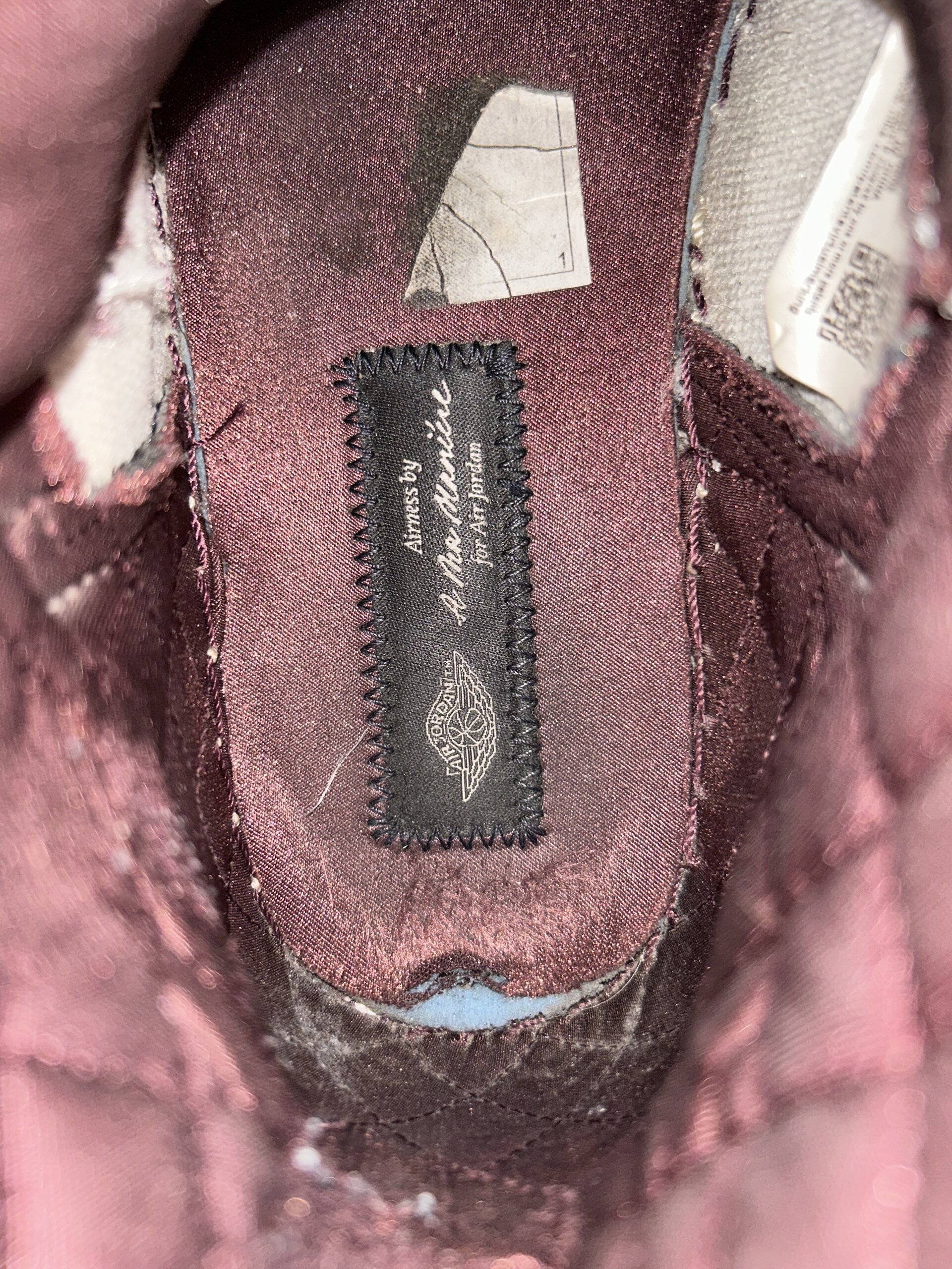 Air Jordan x A Ma Maniere 1 High OG 'Burgundy Sail' (2021) photo 6