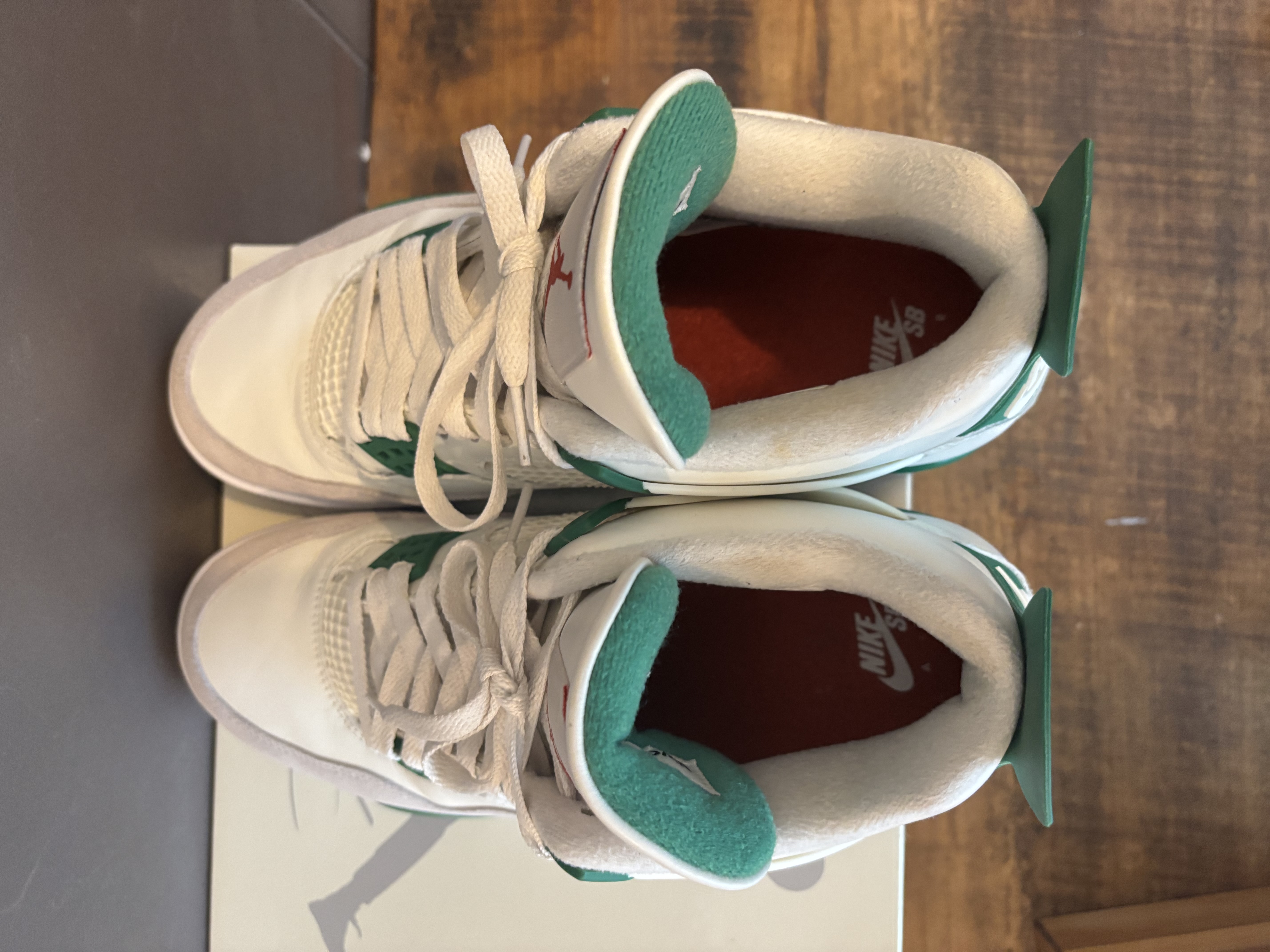 Air Jordan x Nike SB 4 'Pine Green' (2023) photo 3