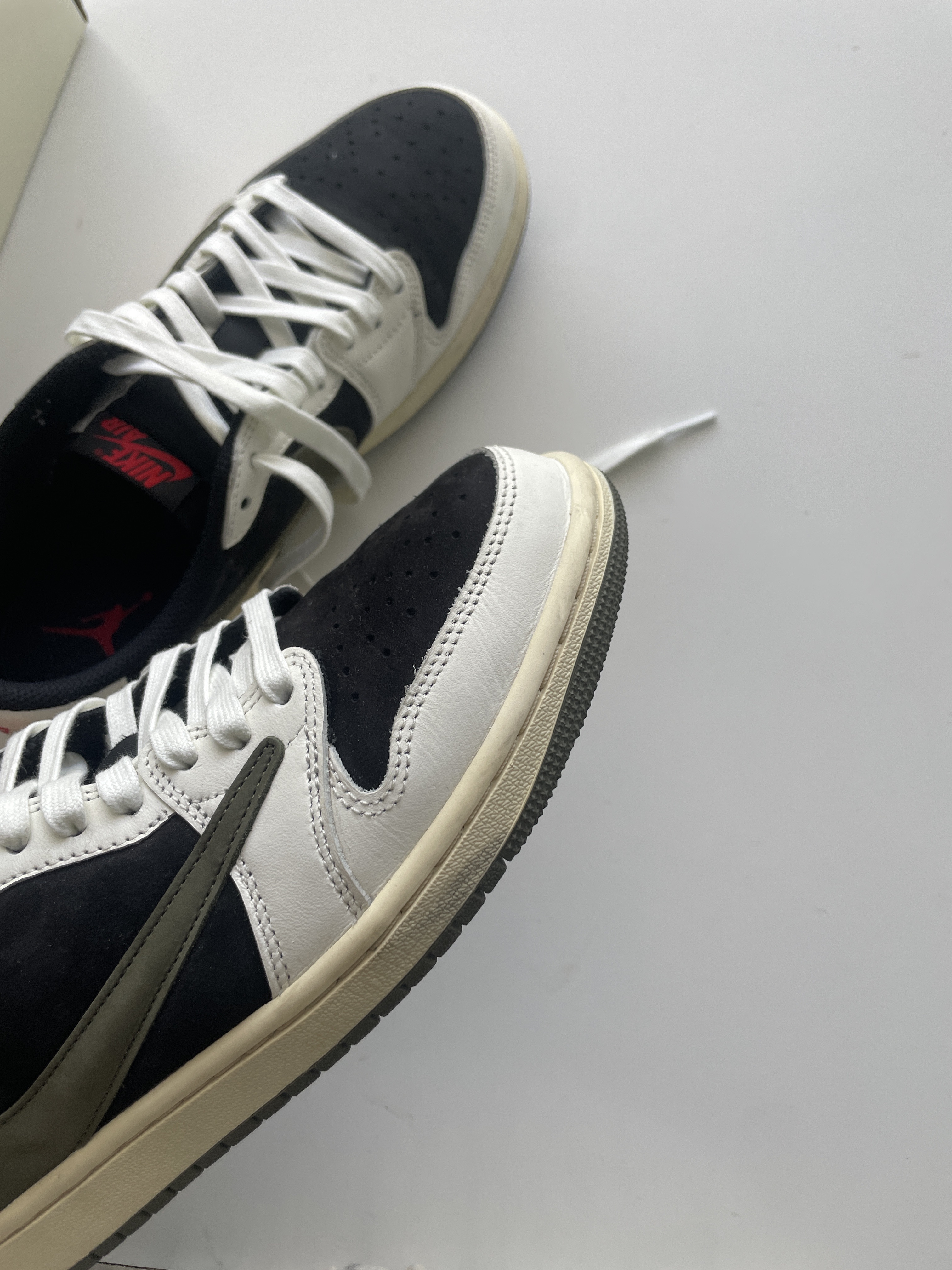 Air Jordan x Travis Scott 1 Low OG SP WMNS 'Olive' (2023) photo 6