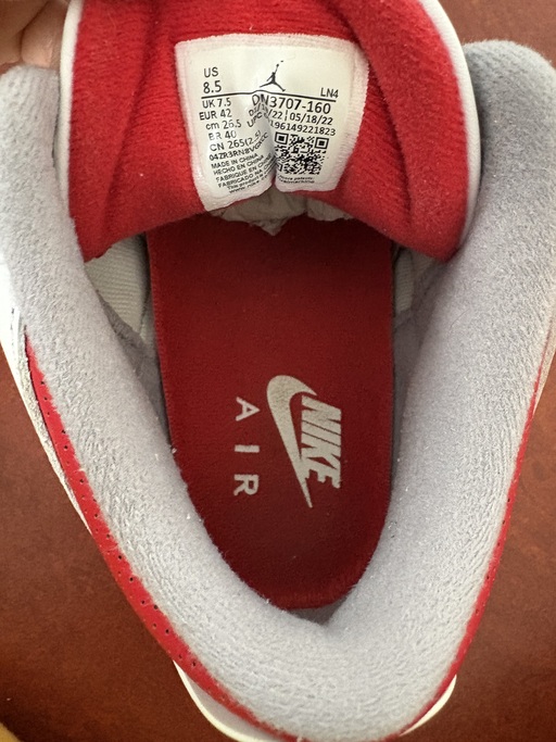 Air Jordan 3 OG 'Fire Red' (2022)