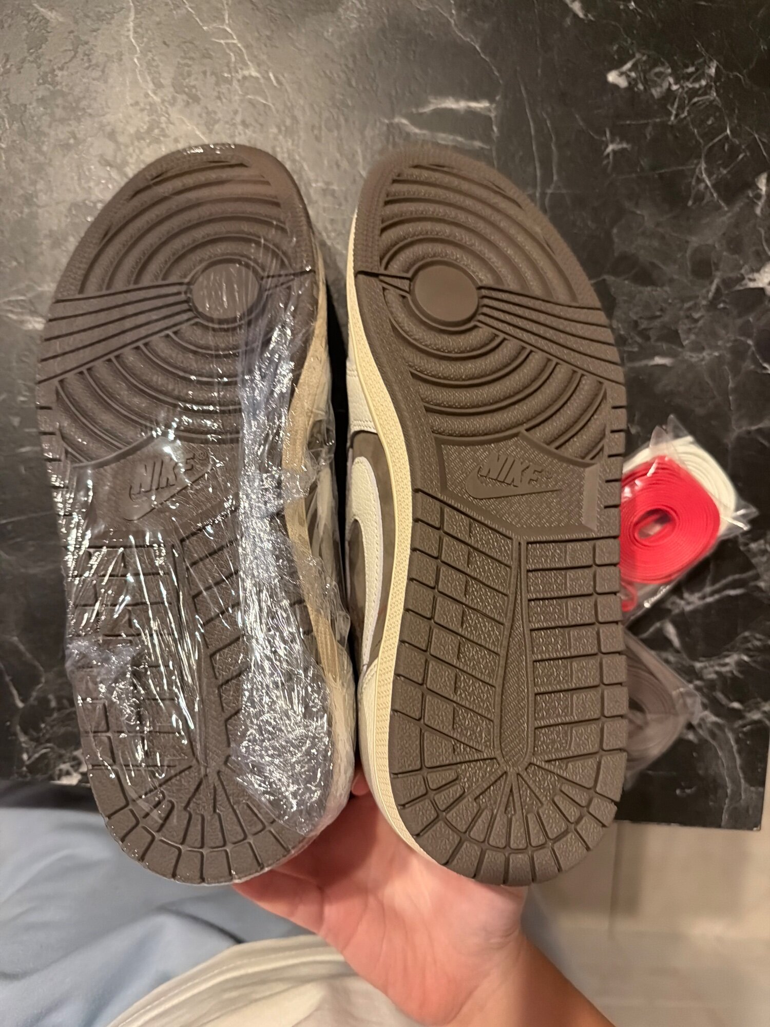 Air Jordan 1 x Travis Scott Low PS Reverse Mocha (2022) photo 5