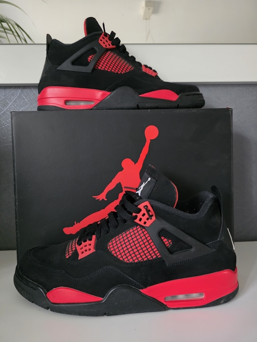 Air Jordan 4 Retro 'Red Thunder' (2022)