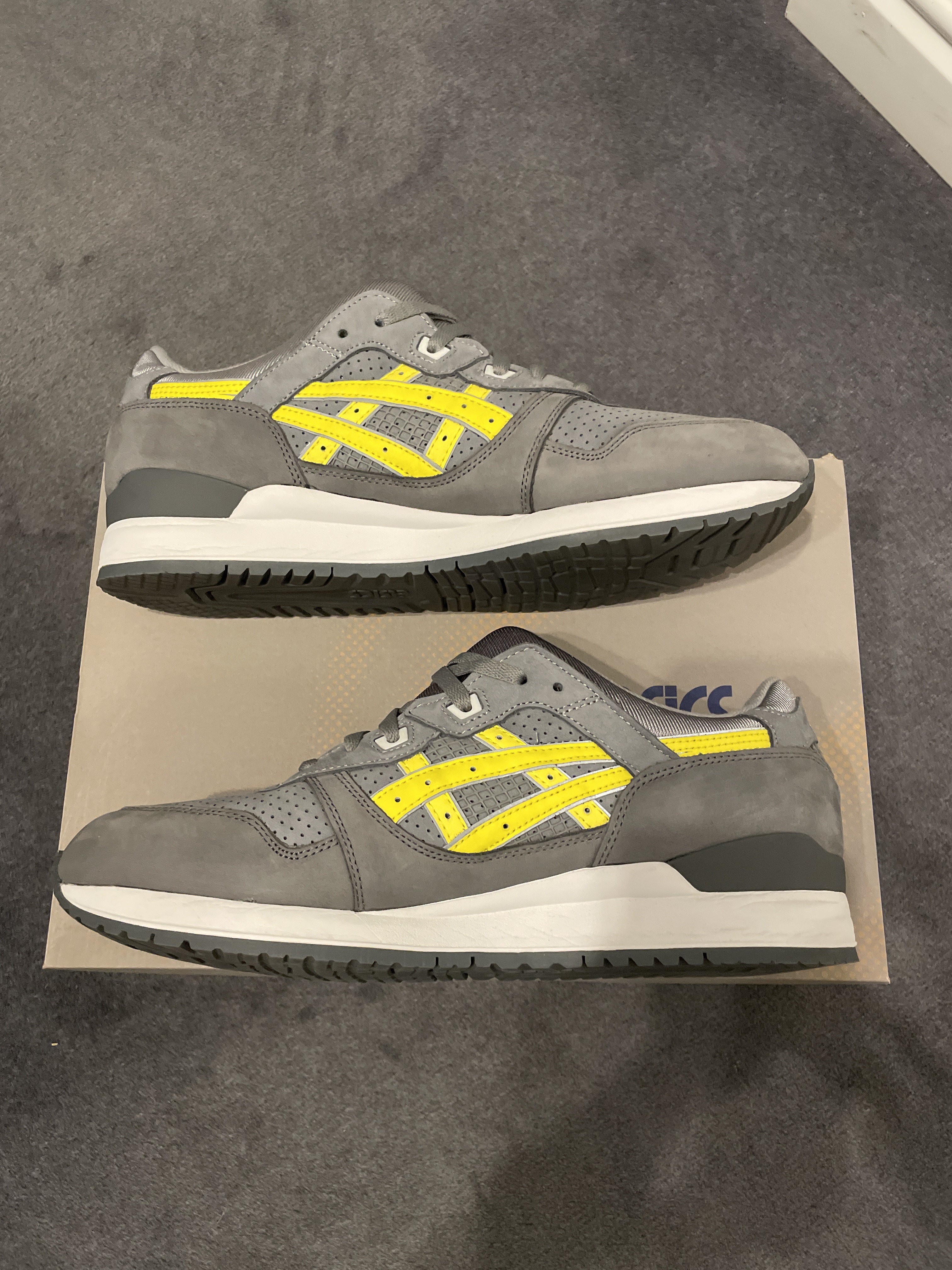 Asics Gel-Lyte III Remastered Ronnie Fieg Super Yellow (2023) photo 2
