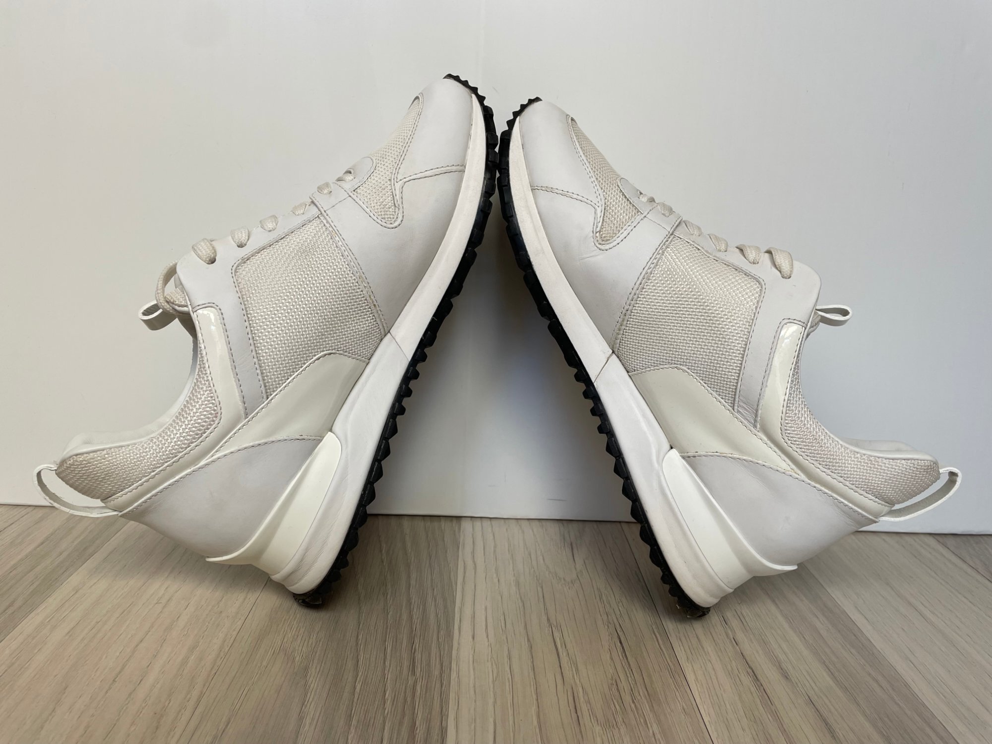 Louis Vuitton Run Away Sneaker Monogram White photo 6