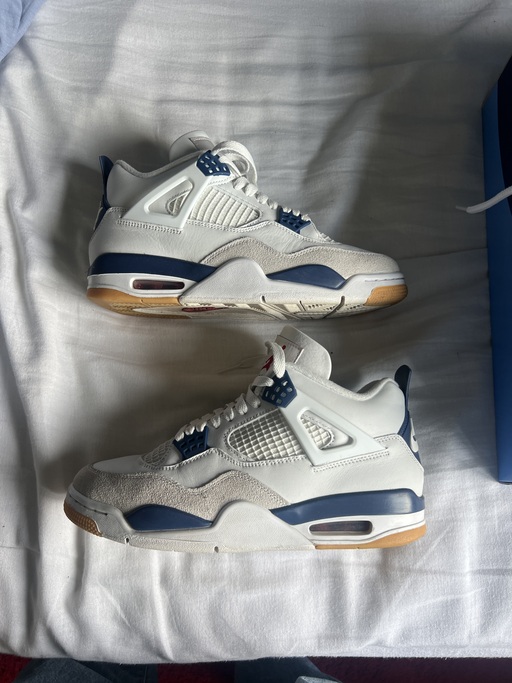 Nike SB x Air Jordan 4 'Navy' (2025)