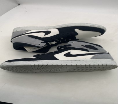 Air Jordan 1 Mid SE WMNS 'Canvas' (2023) photo 4