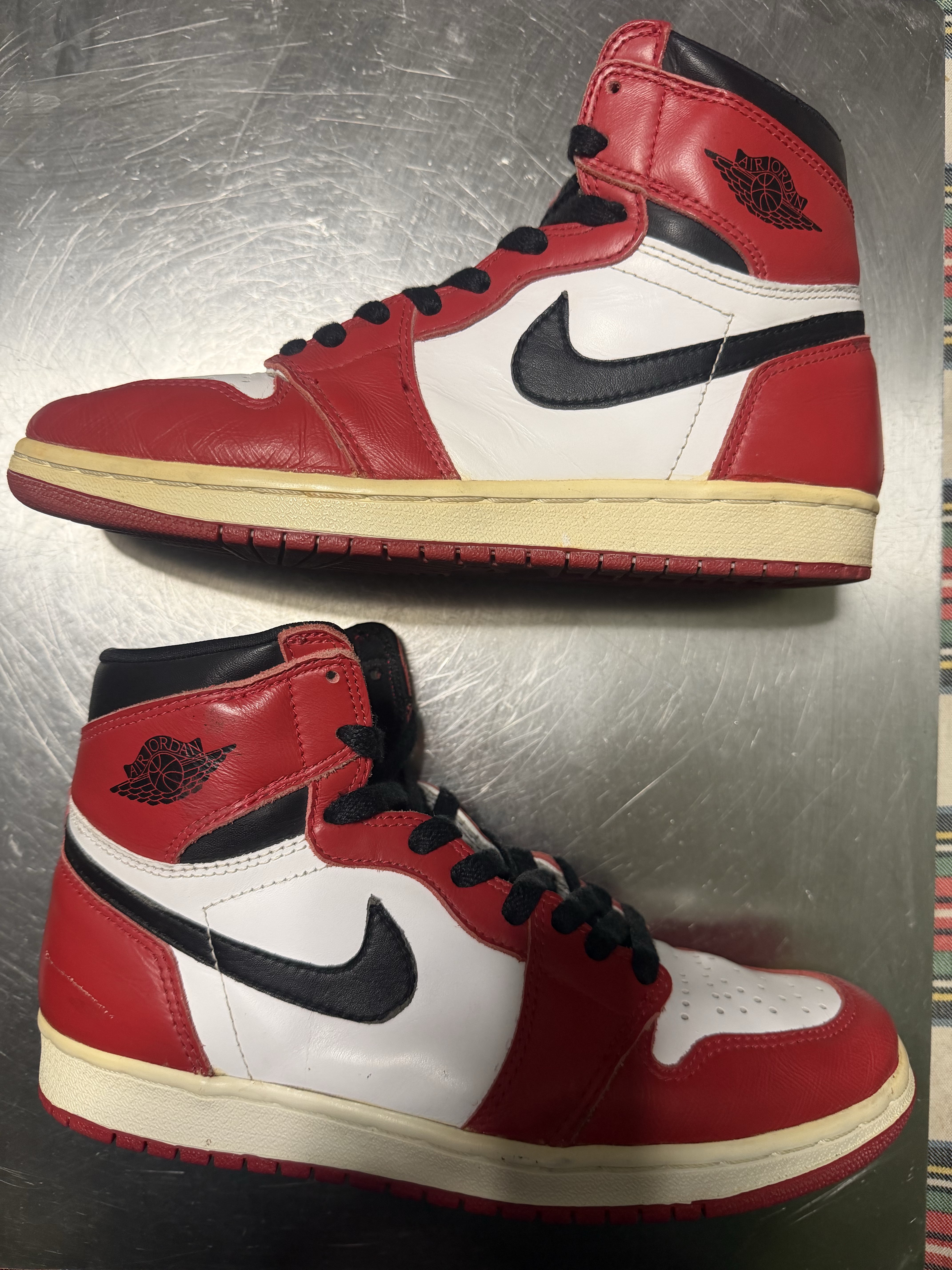 Air Jordan 1 Retro Chicago (1994) photo 1