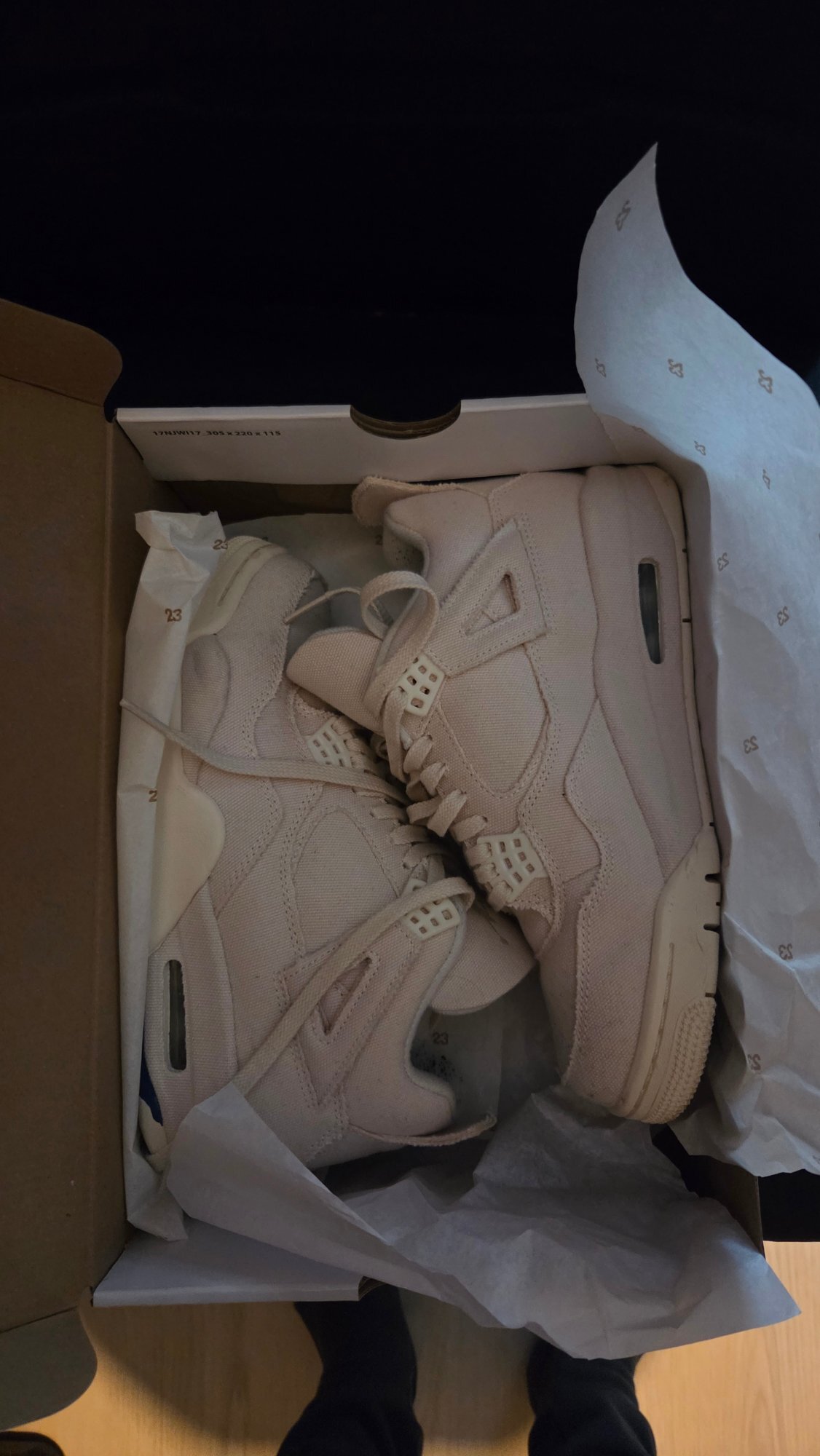Air Jordan 4 WMNS 'Blank Canvas' (2022) photo 8