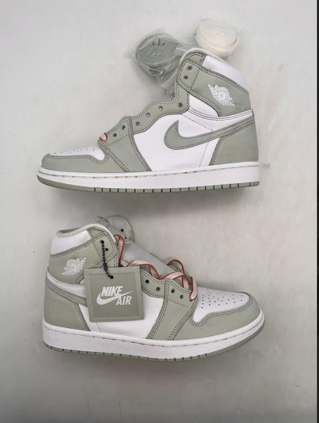 Air Jordan 1 Retro High OG WMNS 'Seafoam' (2021) photo 4