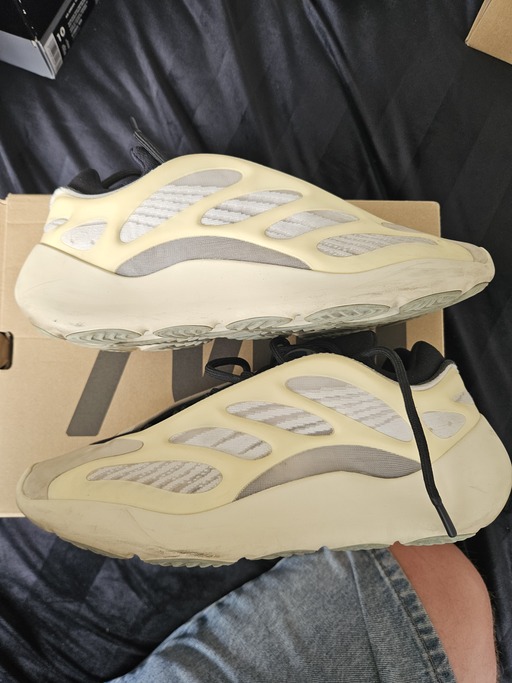 Yeezy 700 V3 'Azael'