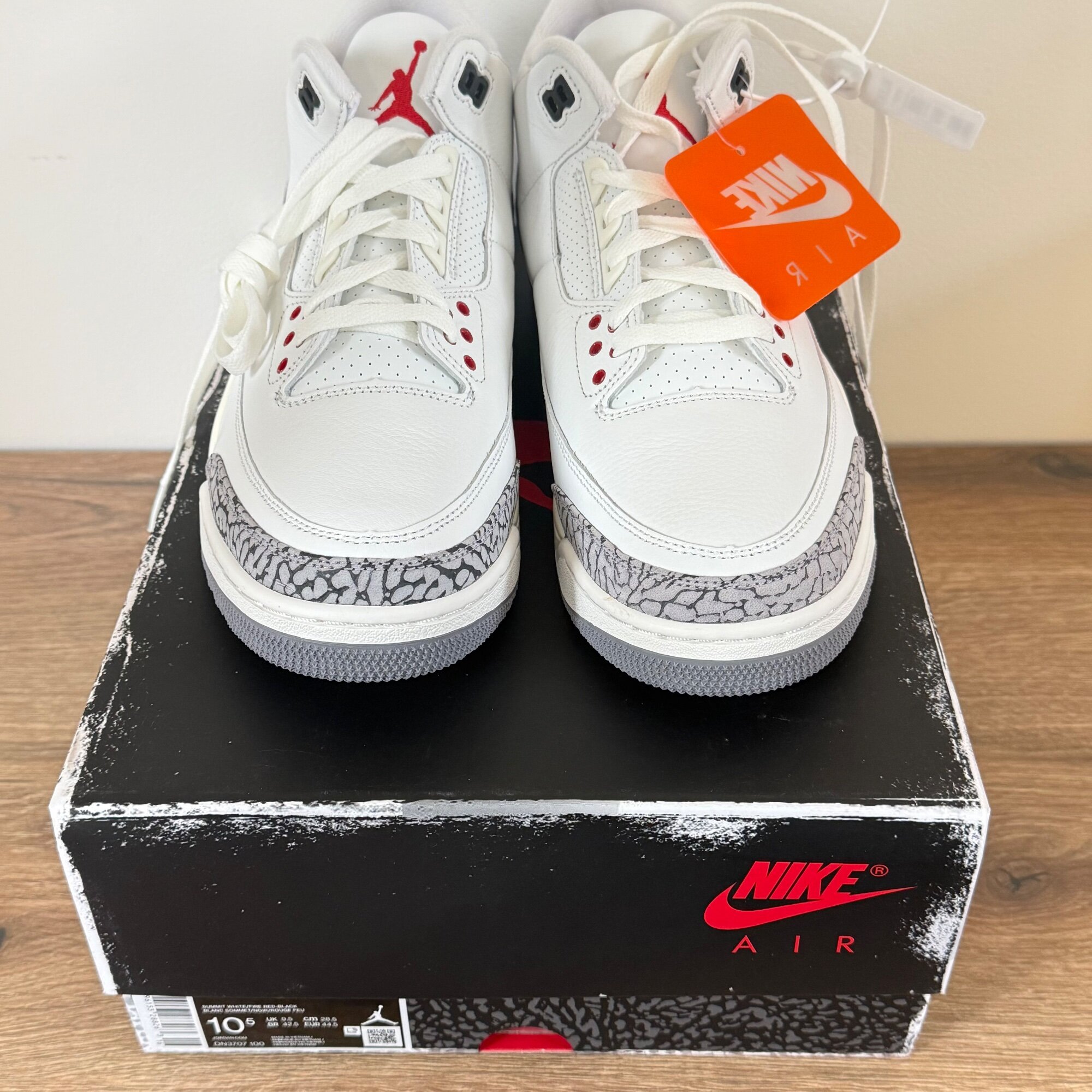 Air Jordan 3 'White Cement Reimagined' (2023) photo 2
