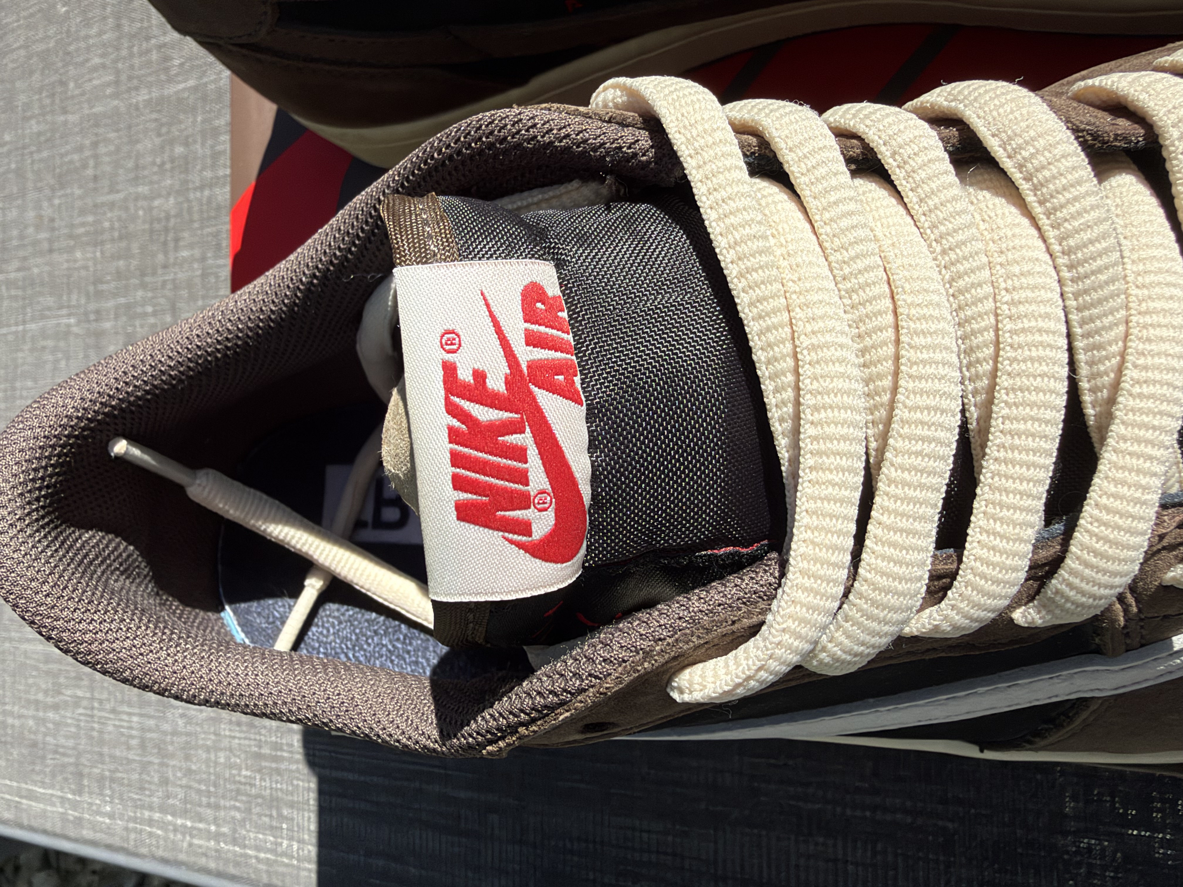 Air Jordan x Travis Scott 1 Low OG 'Dark Mocha' (2019) photo 9