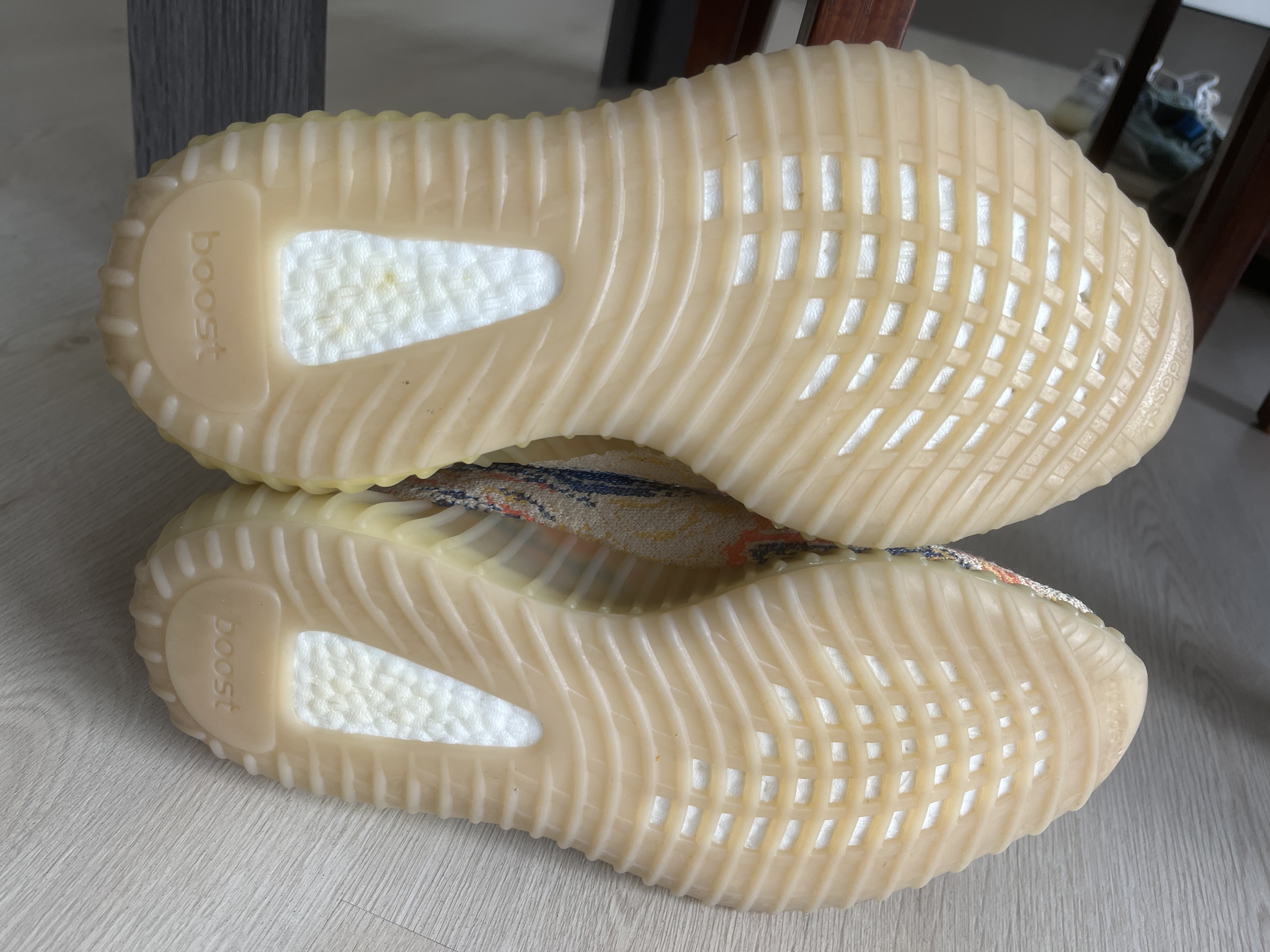 Yeezy Boost 350 V2 MX 'Oat' photo 5