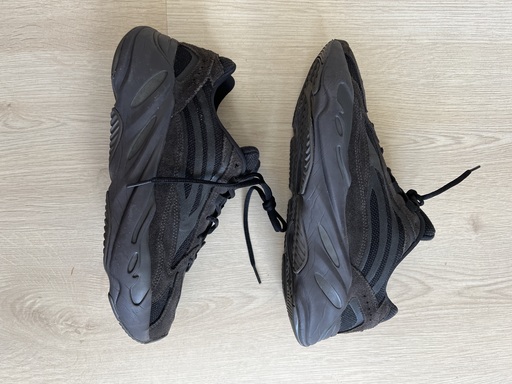 Yeezy Boost 700 V2 'Vanta' (2019) | Yeezy | KLEKT