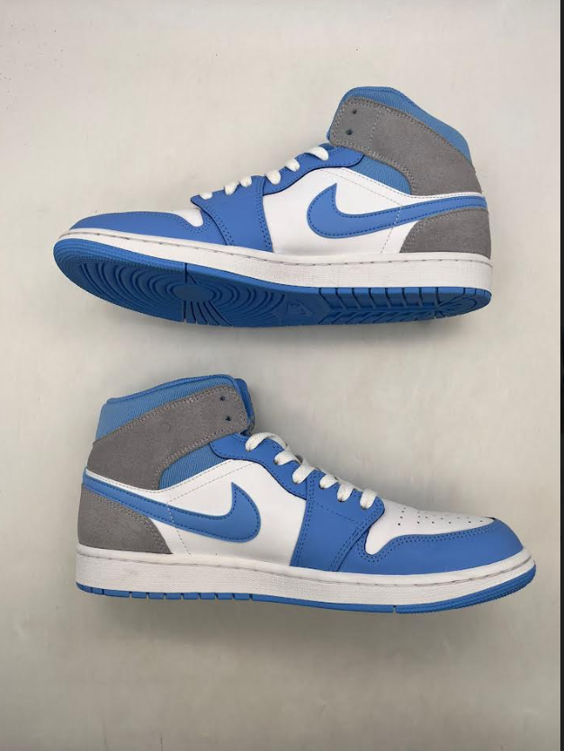 Air Jordan 1 Mid 'University Blue Grey' (2022) photo 4