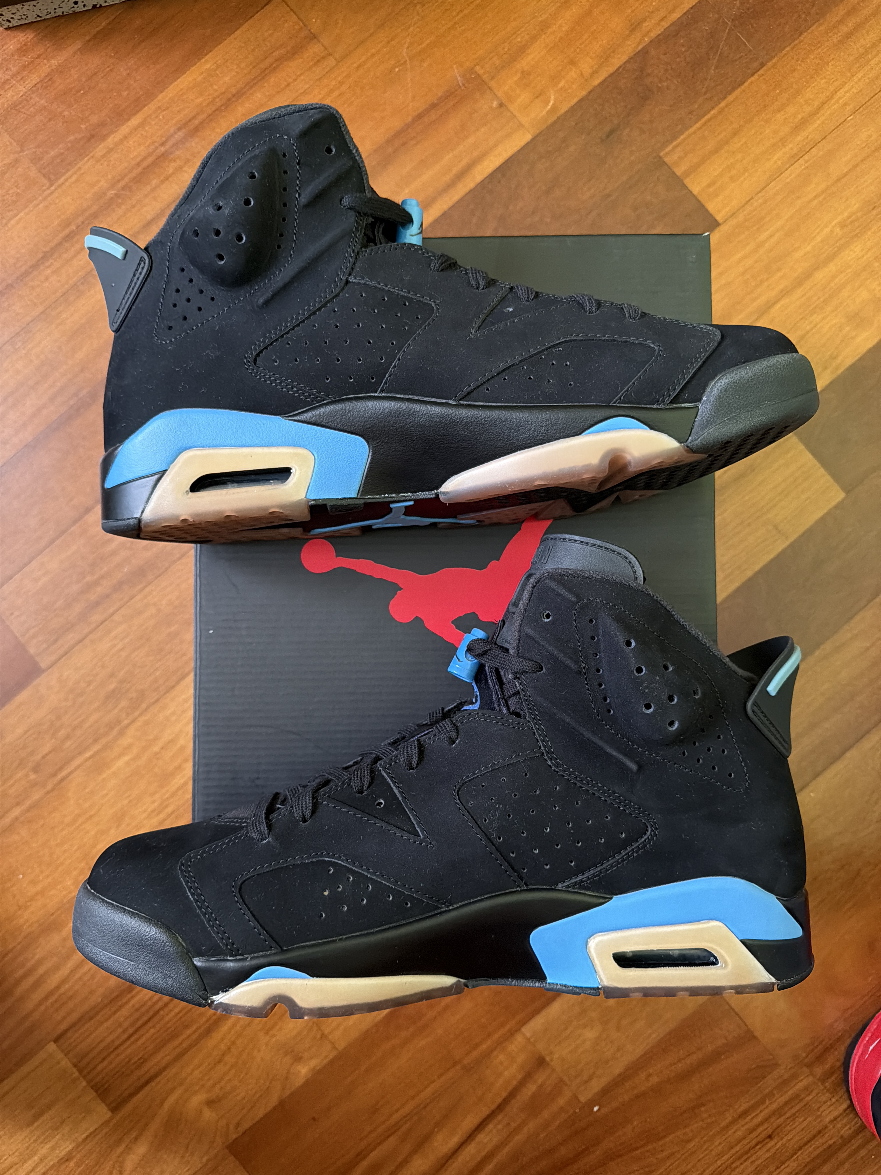 Air Jordan 6 'UNC' (2017) photo 2