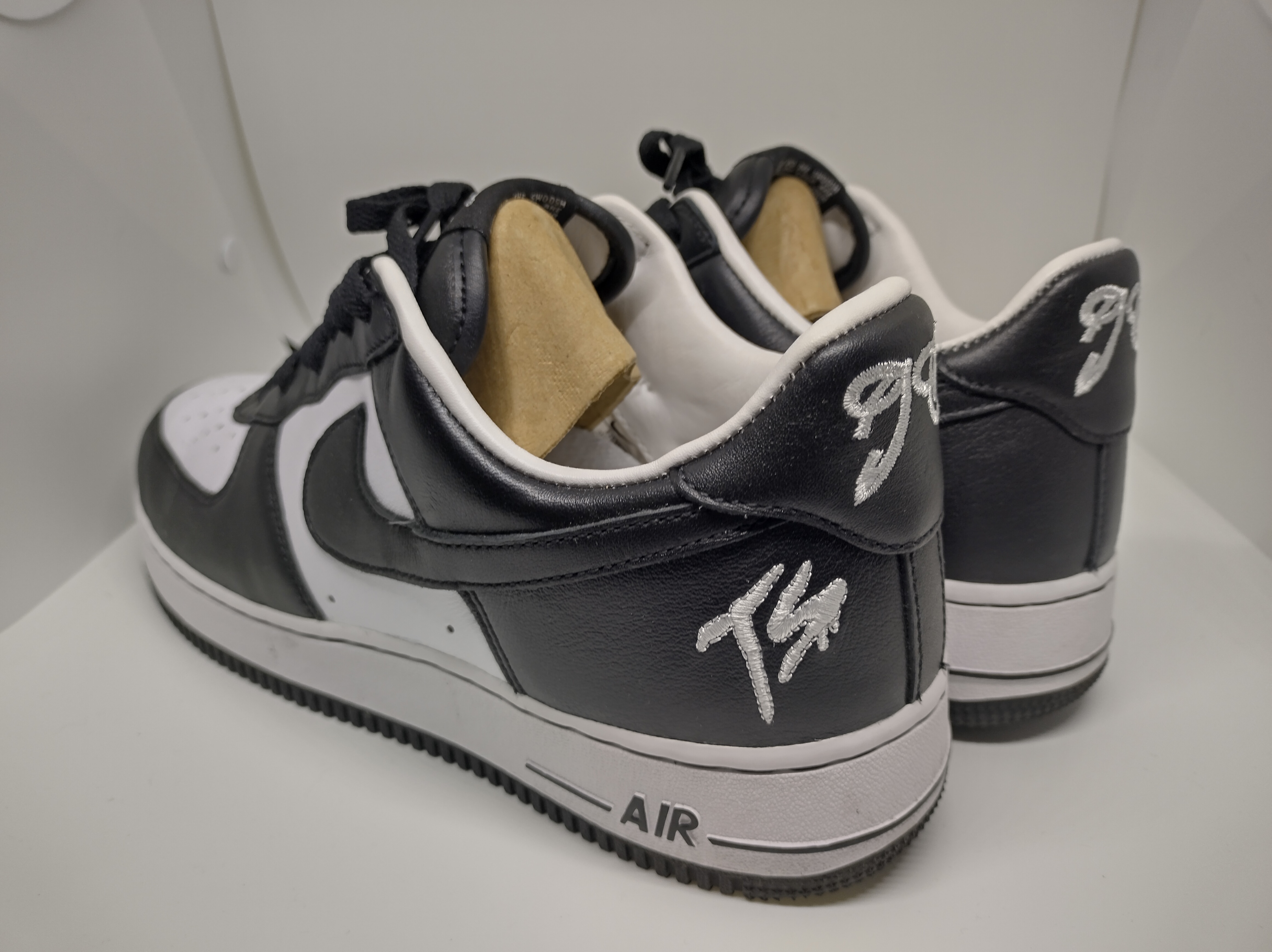 Nike x Fat Joe Air Force 1 Low 'Terror Squad' (2023) photo 2