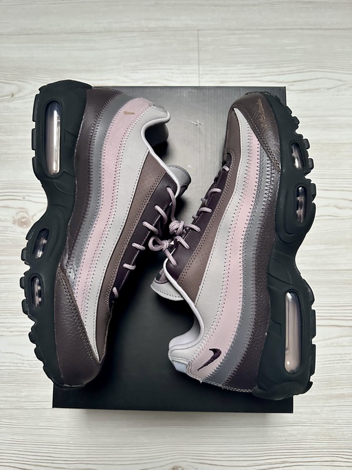 Nike x A Ma Maniére Air Max 95 'Dark Violet Ore' - W.Y.W.S. Pack (2024)